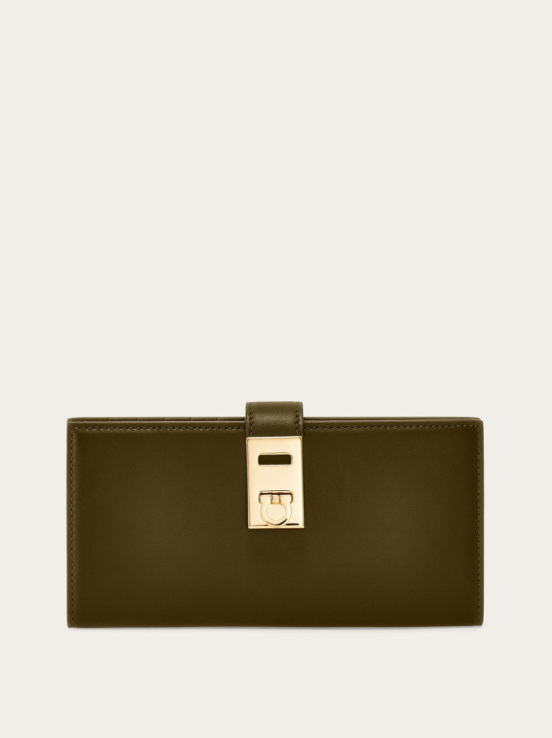 Hug continental wallet 1