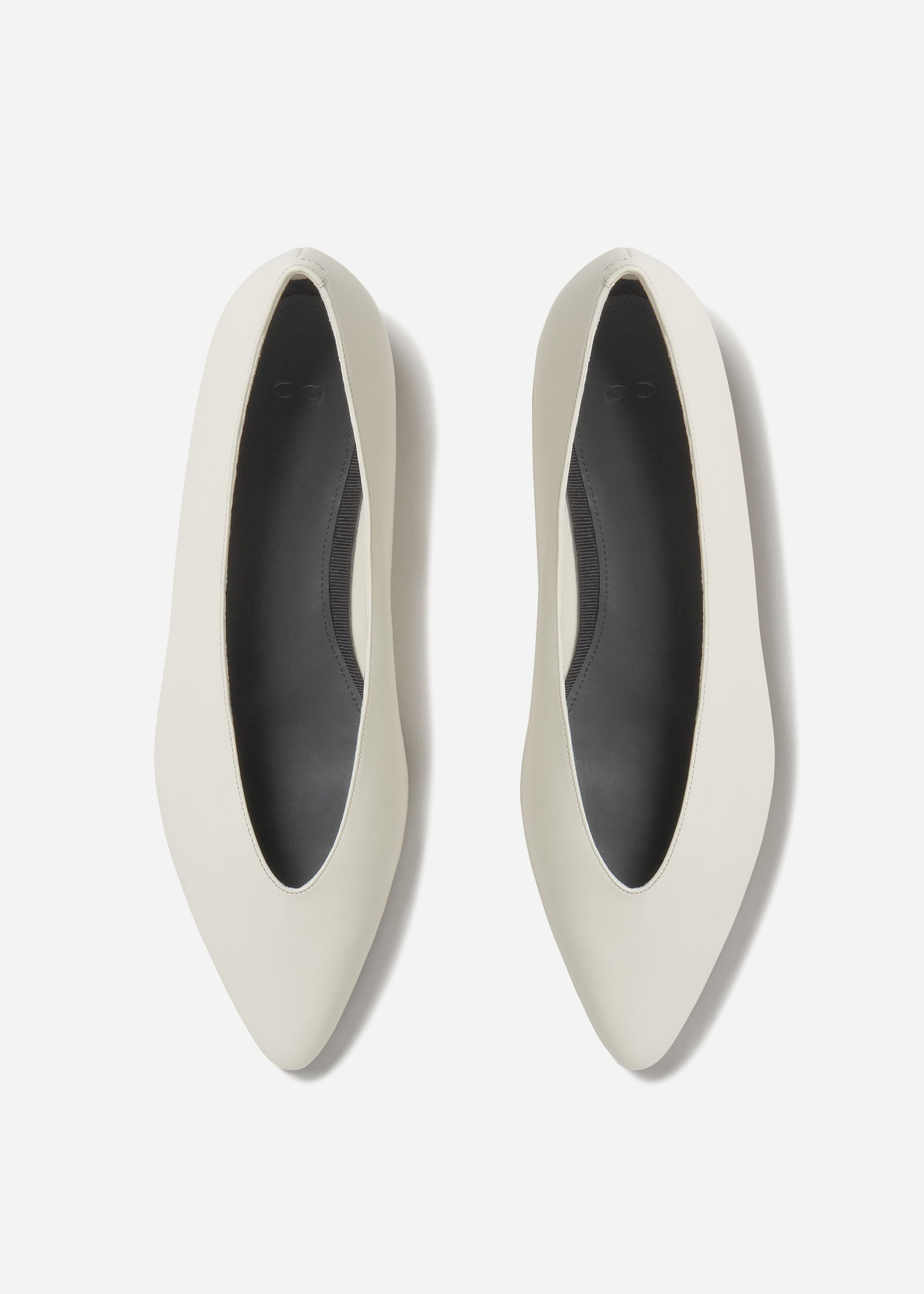 Pointed Ballerina Flat in Ivory - 4