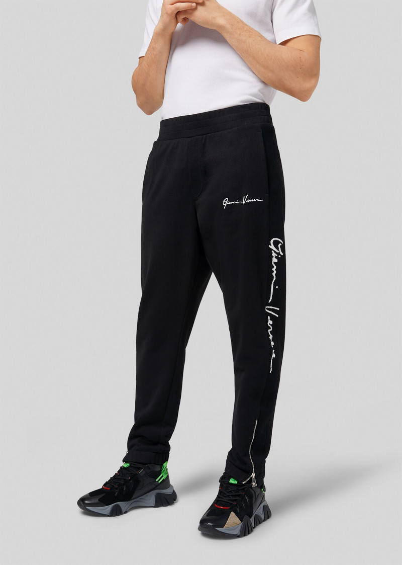 GV Signature Sweatpants 1