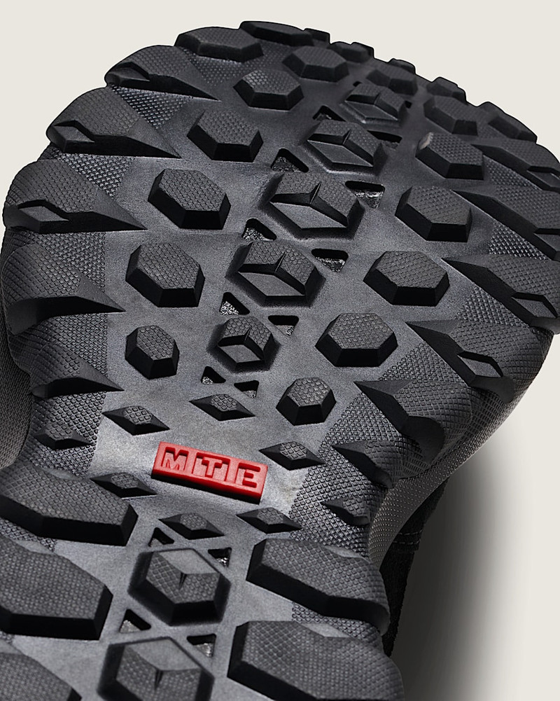 Crestline Waterproof Shoe 5