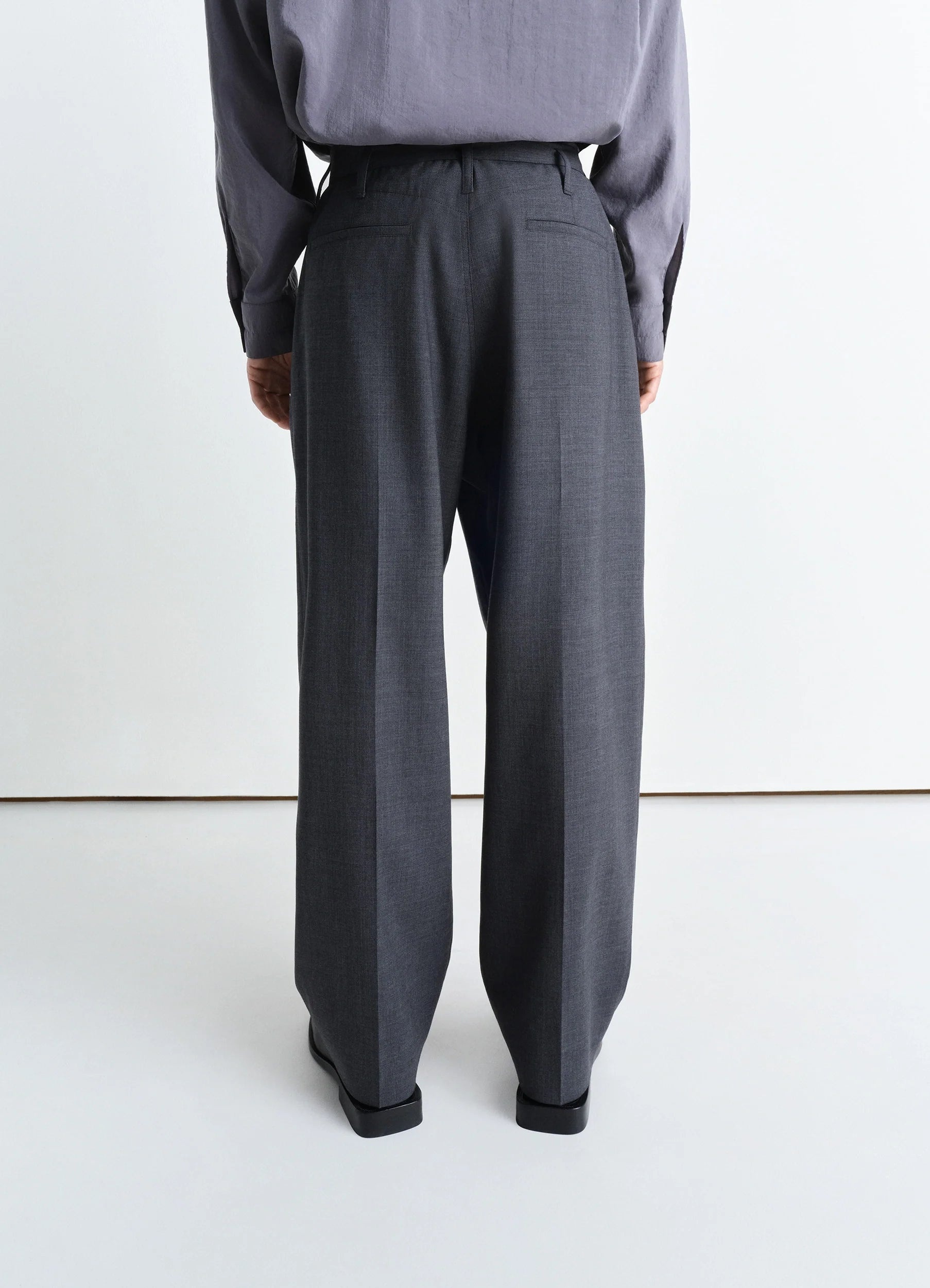 BELTED PLEATED PANTS - 4