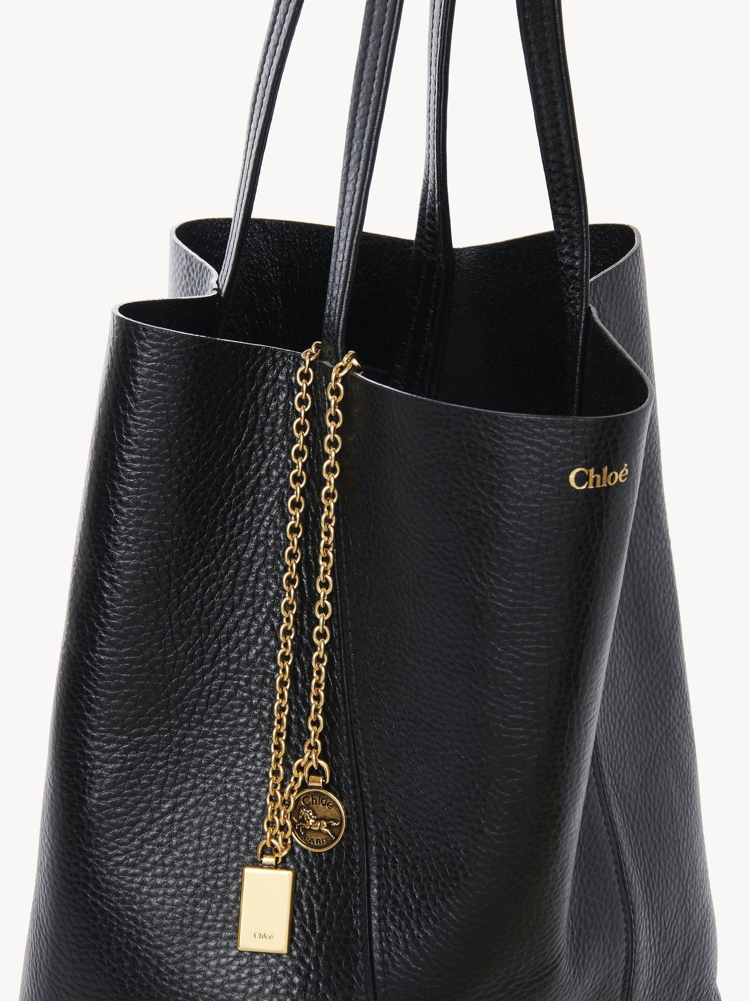 Chloé CHLOÉ SPIN TOTE BAG IN GRAINED LEATHER | REVERSIBLE