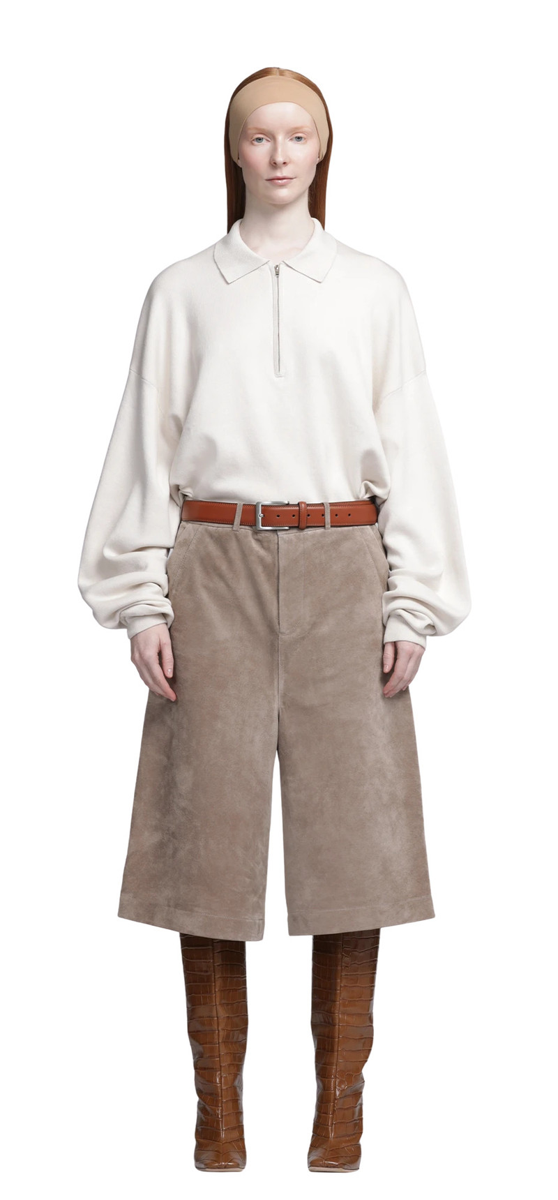 AREA SHORT STABLE SUEDE 3