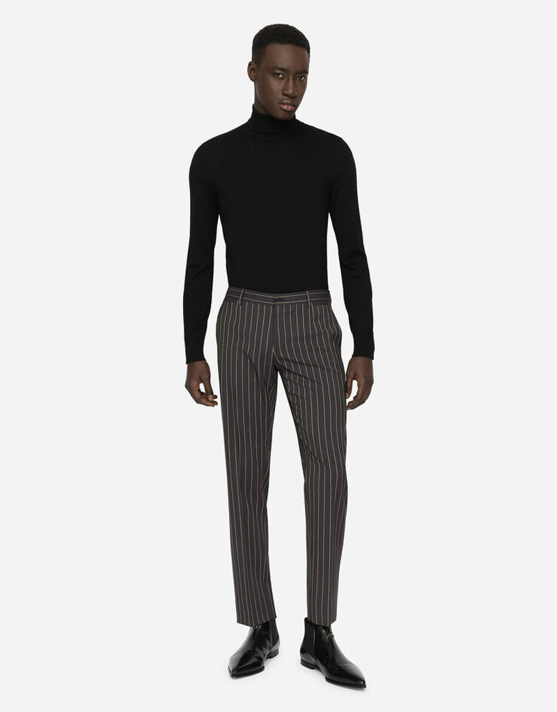 Turtle-neck sweater in virgin wool 4