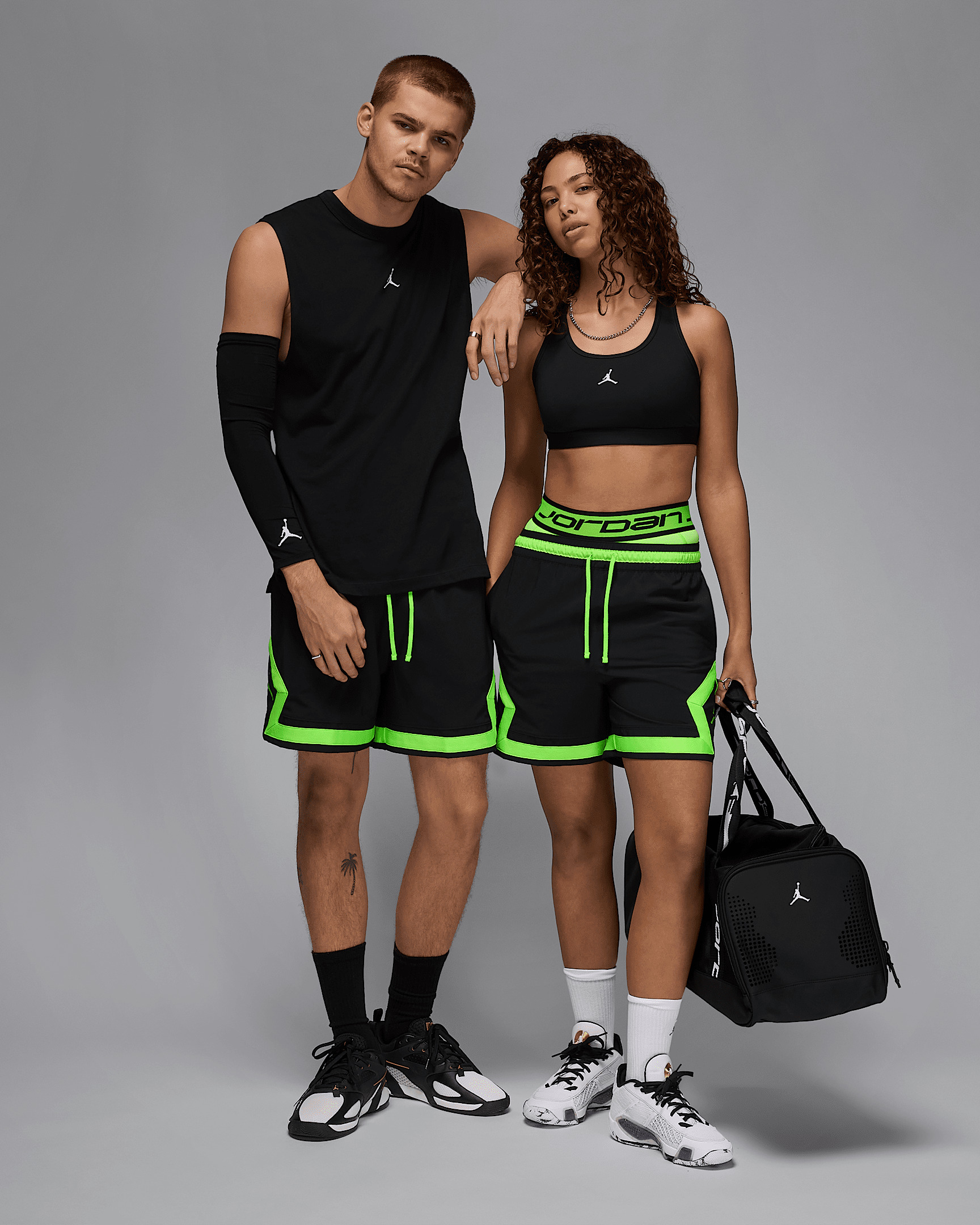 Jordan Sport Men's Dri-FIT Woven Diamond Shorts - 7