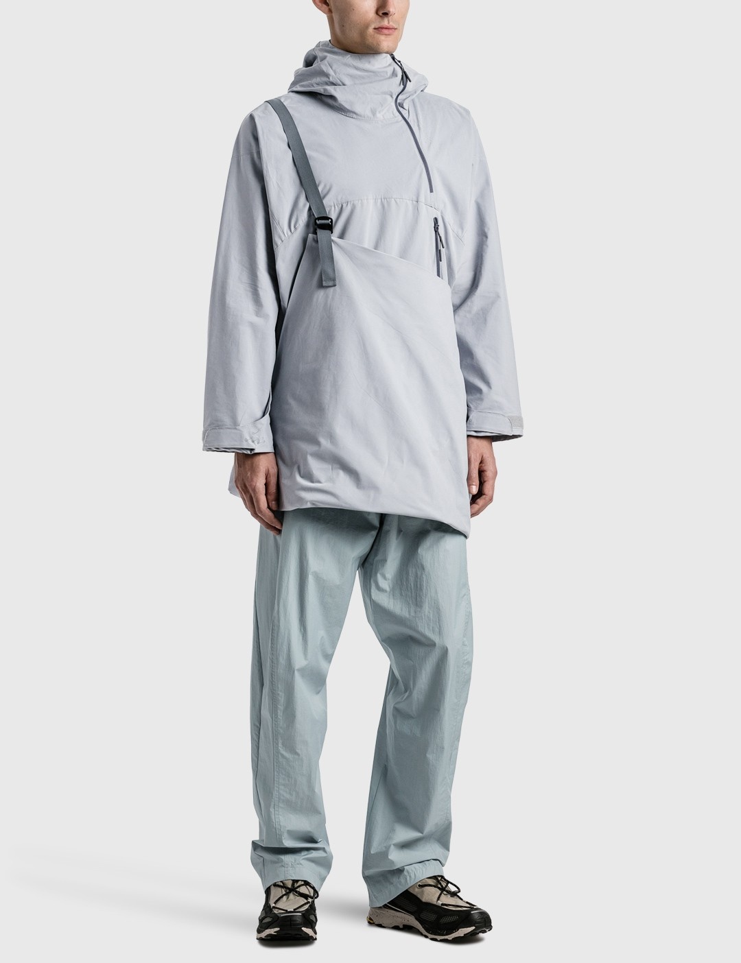 HYEIN SEO DETACHABLE ANORAK | REVERSIBLE