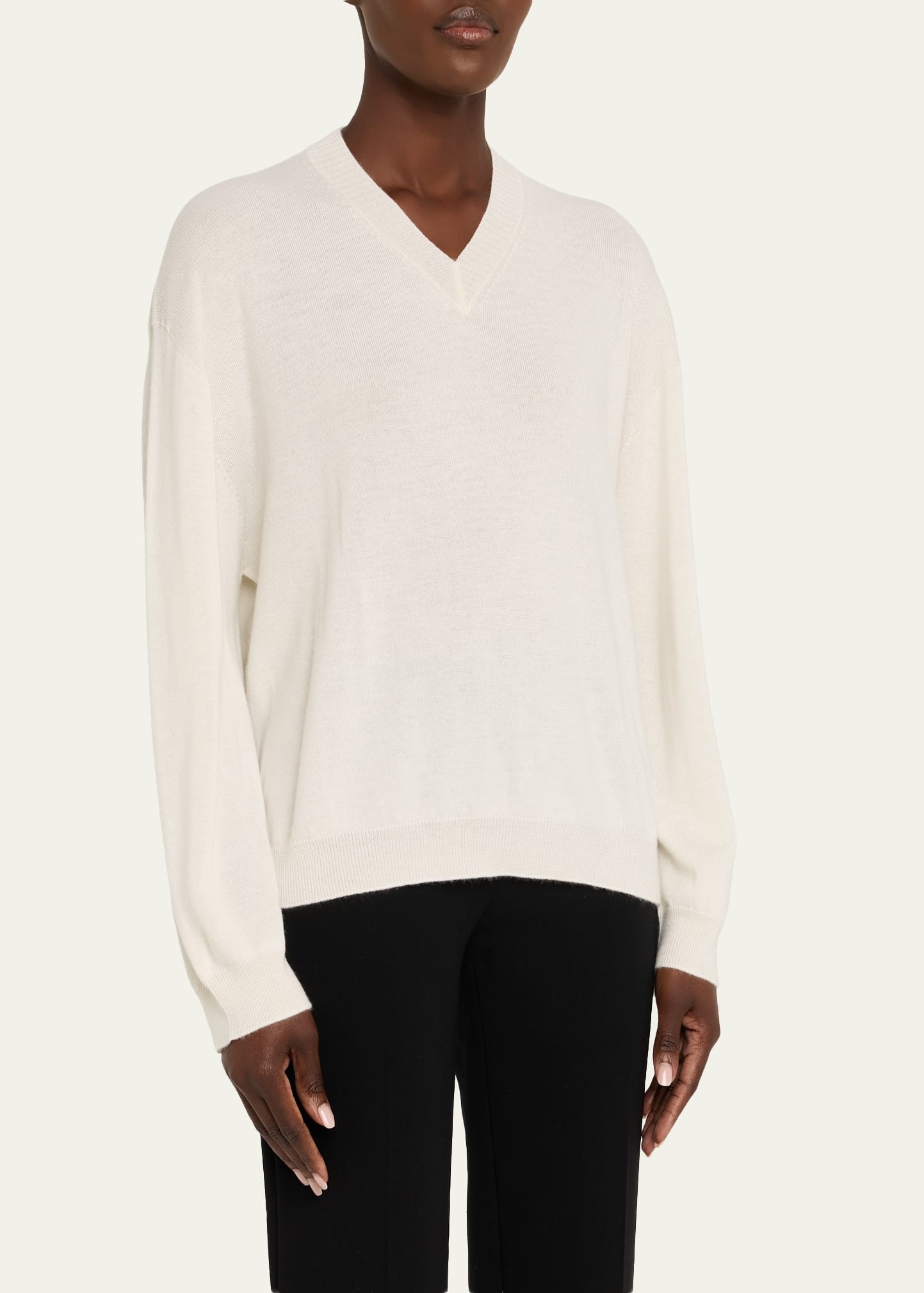 V-Neck Cashmere Sweater - 4