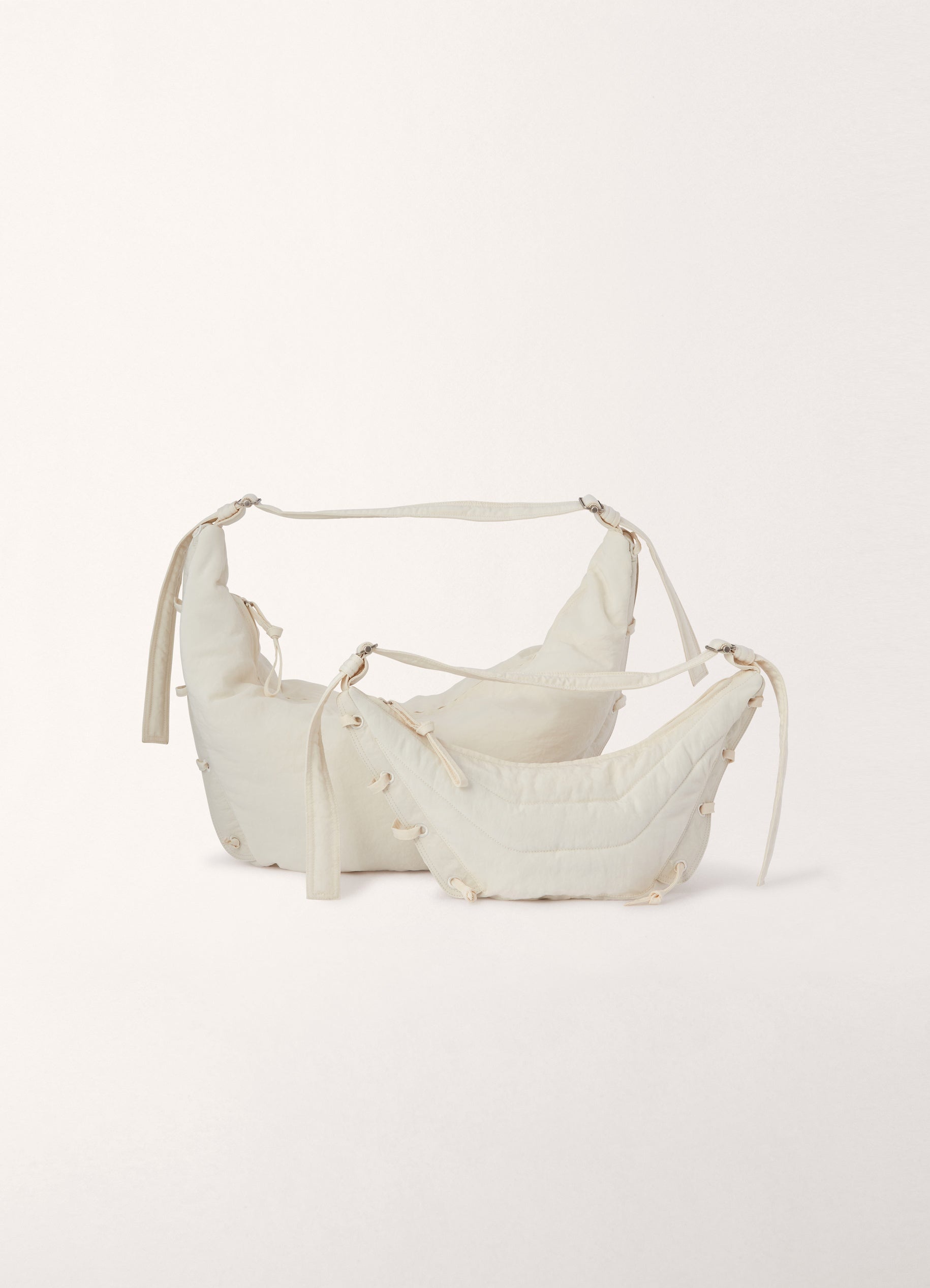 SOFT GAME BAG
NYLON CANVAS - 6