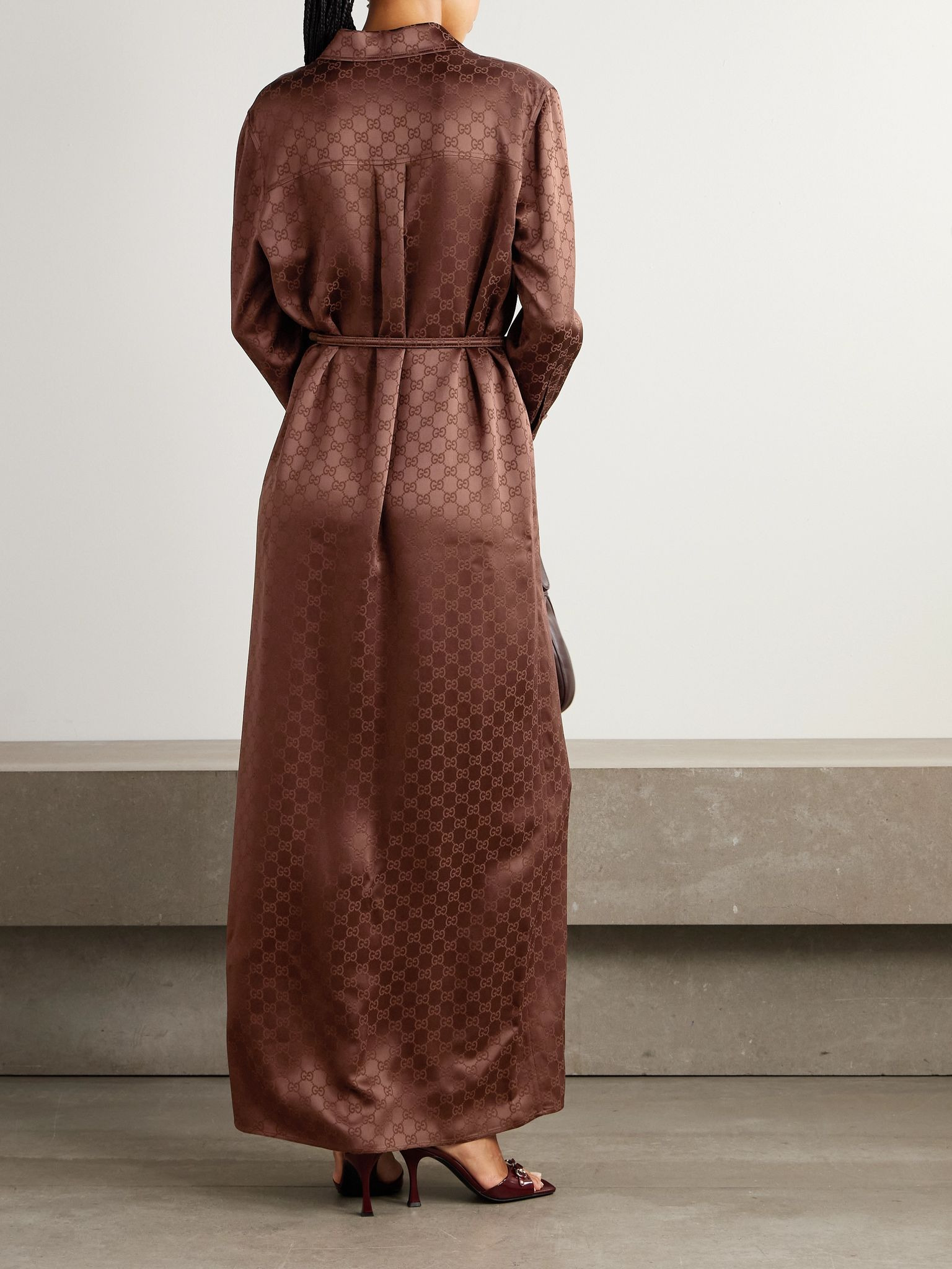 Belted satin-jacquard maxi shirt dress Brown - 3