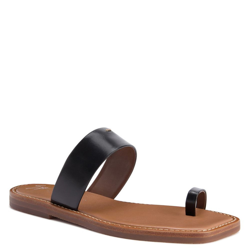 Giuseppe Zanotti Ponza outlook