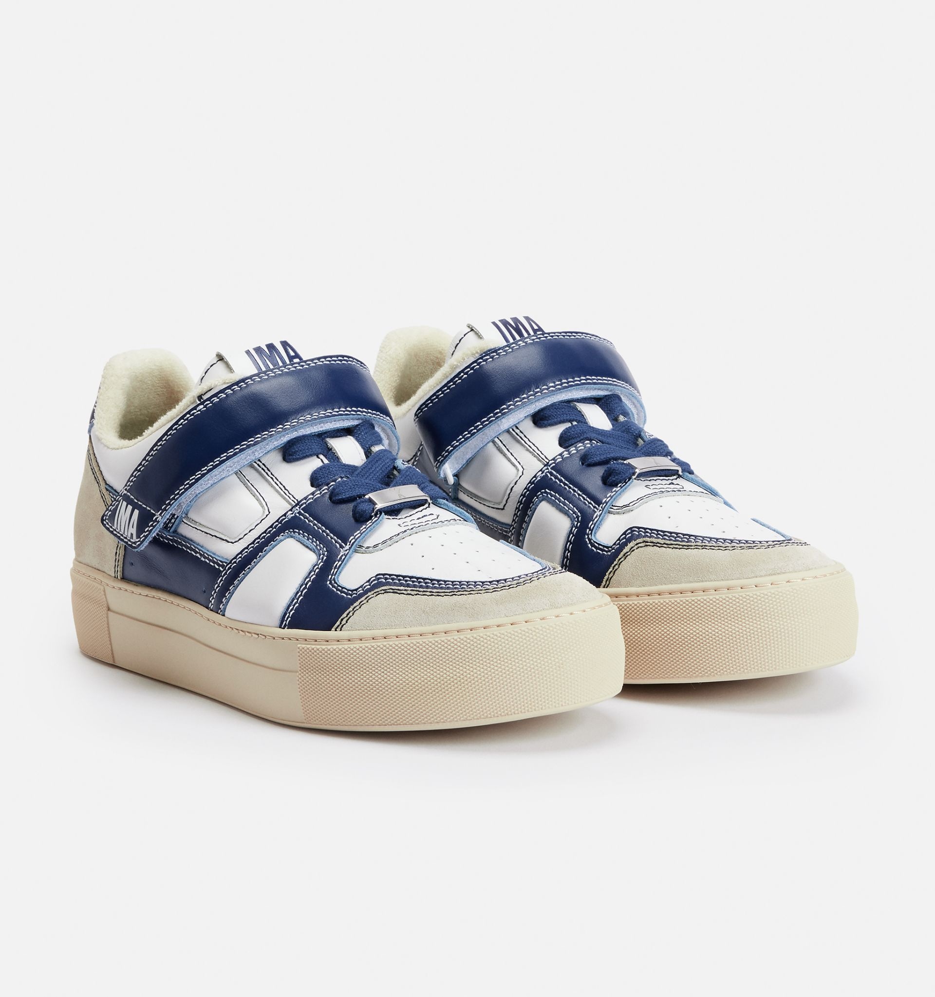 ami☆★ Ami Paris Closed toe clogs with studded platform mules | The