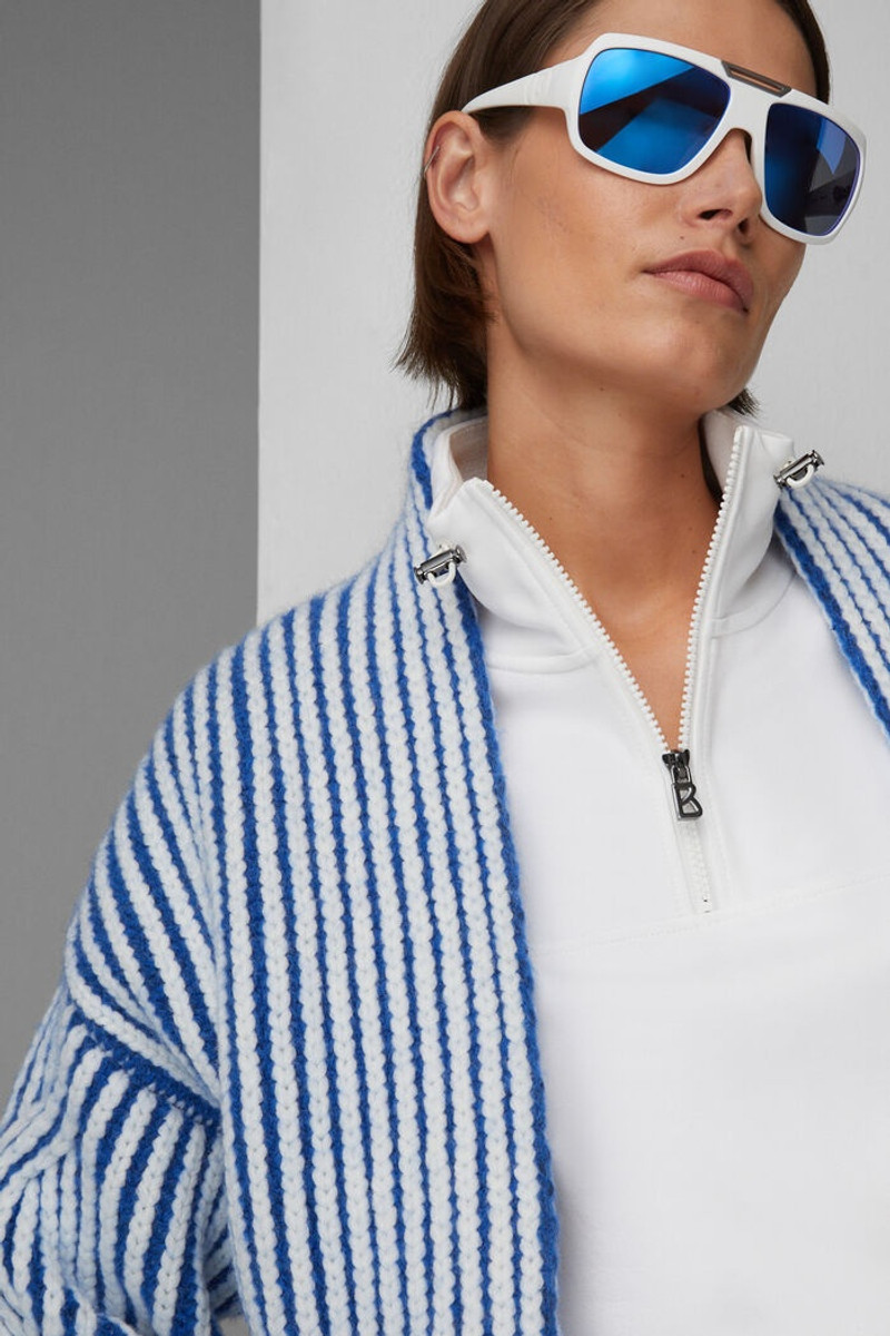 Danna Knitted cardigan in Azure blue/White 5