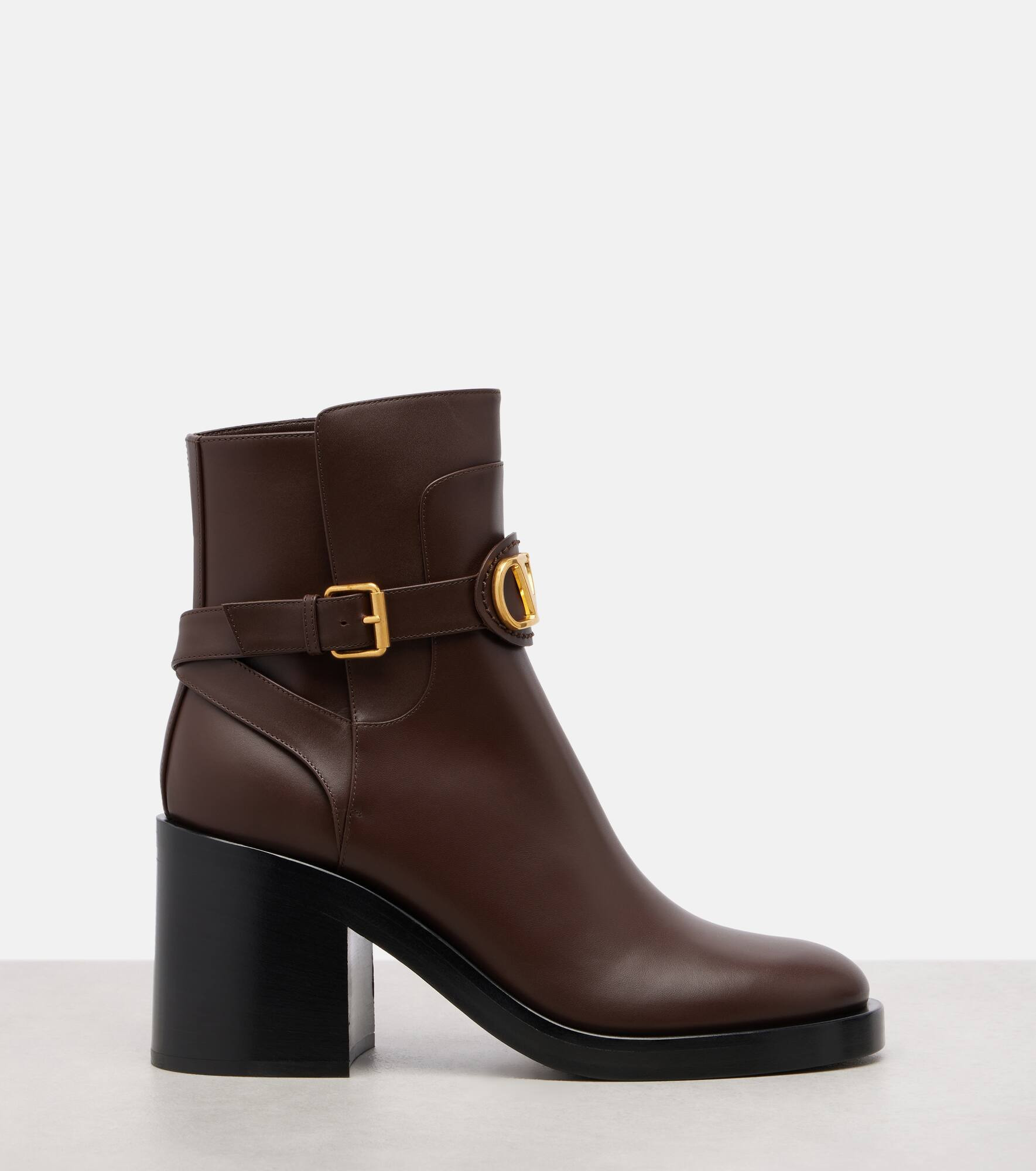 VLogo 70 leather ankle boots - 4