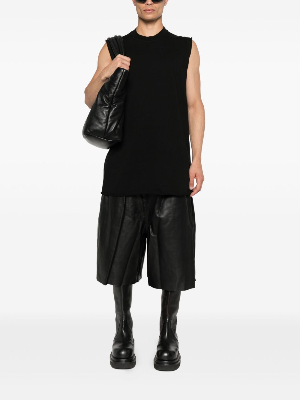 round-neck sleeveless vest - 2