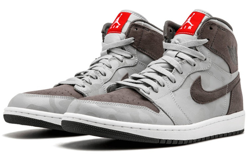 Jordan Air Jordan 1 Retro High Premium 'Grey Camo' AA3993-027 outlook