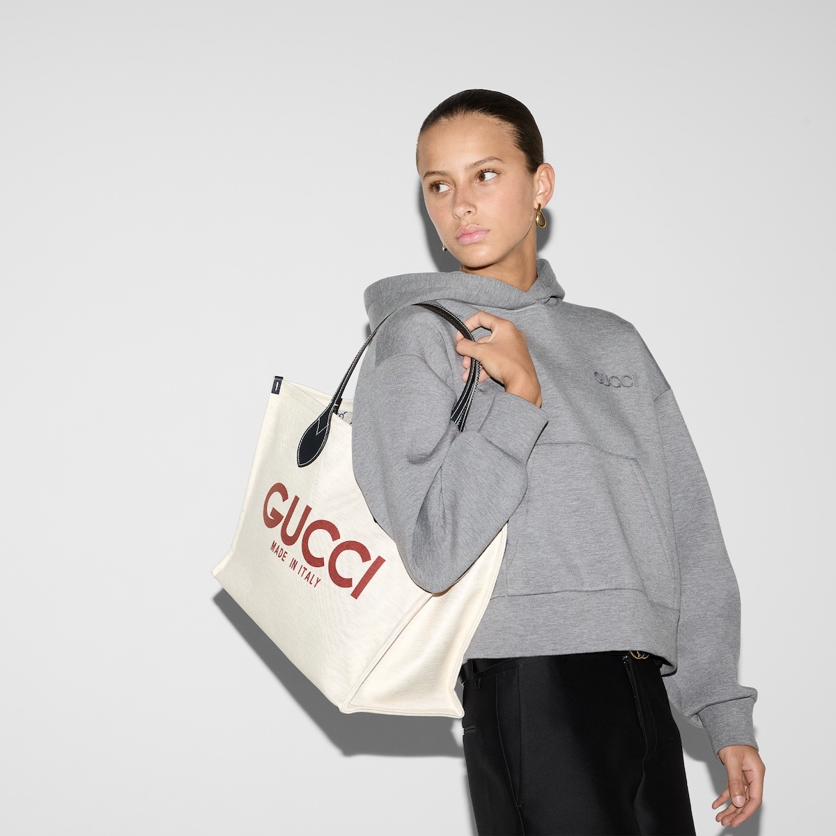 トートバッグ Gucci Medium Tote Bag In Printed Canvas GUCCI Medium tote bag with Gucci print | REVERSIBLE