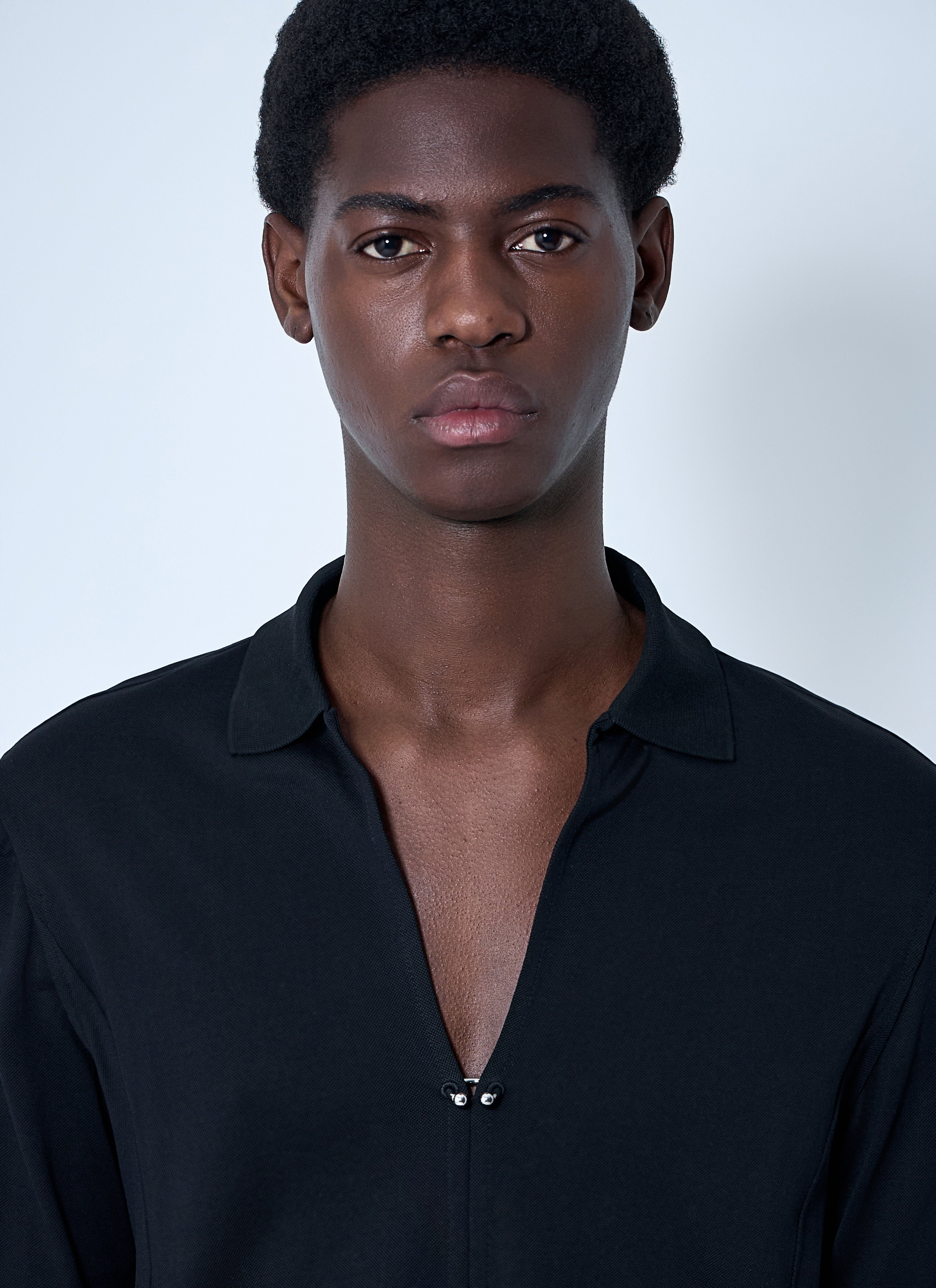 V Neck Shirt With Hardware - 5