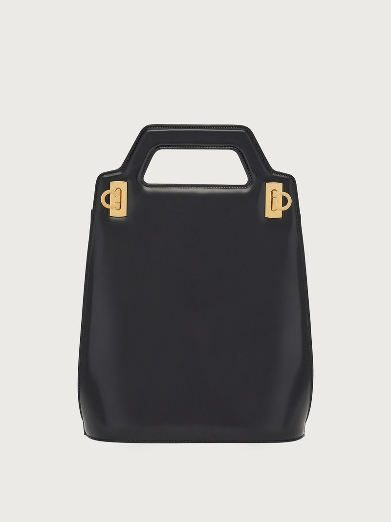 Wanda North-South top handle 1