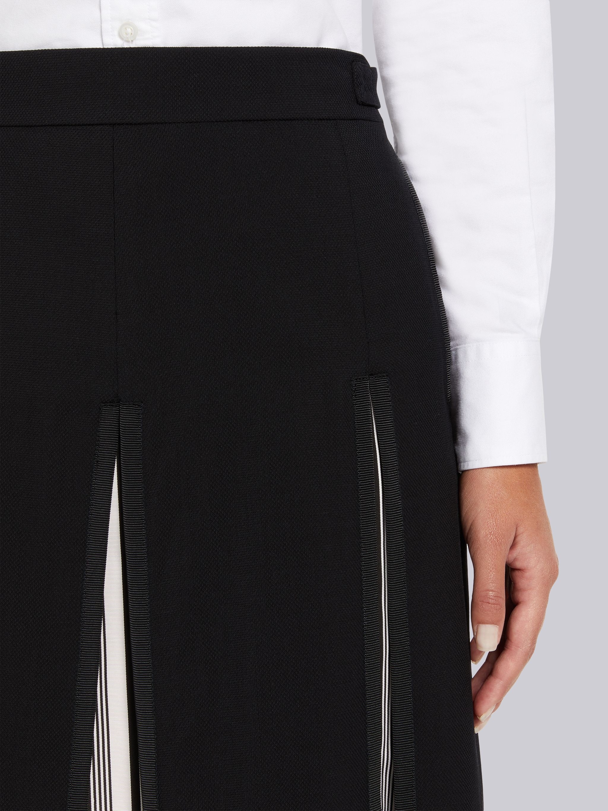 Black Wool Pique Suiting Silk Jacquard Internal Pleat A-line Below the Knee Skirt - 5