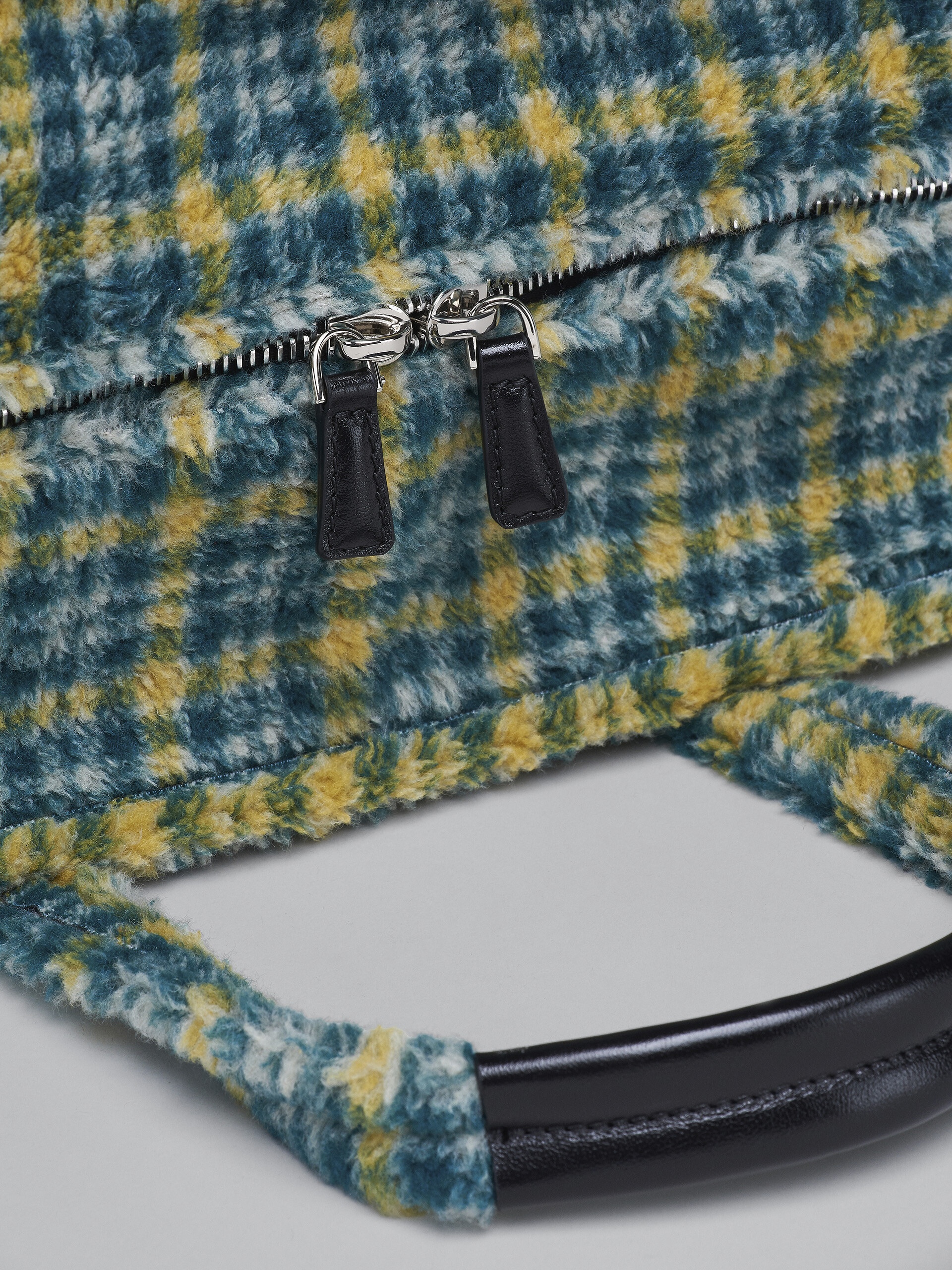 TRAVEL BAG IN GREEN CHECK FABRIC - 5