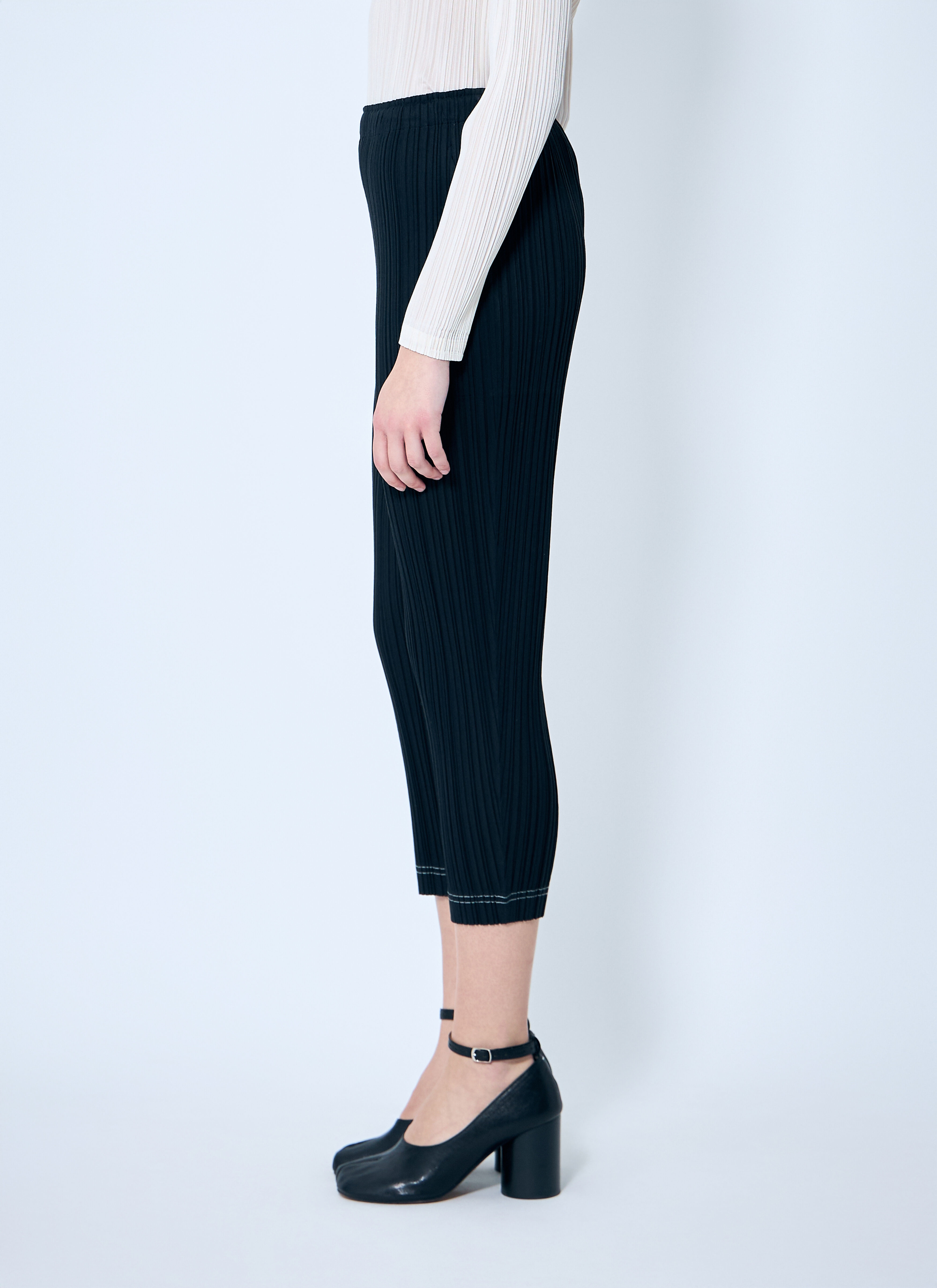 Pleated Cropped Pants - 3