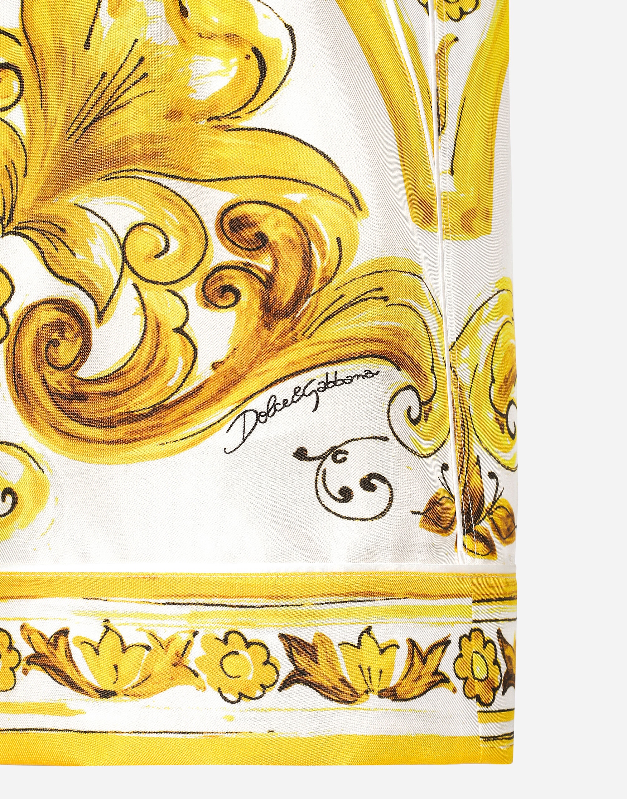 Silk twill shorts with majolica print - 5