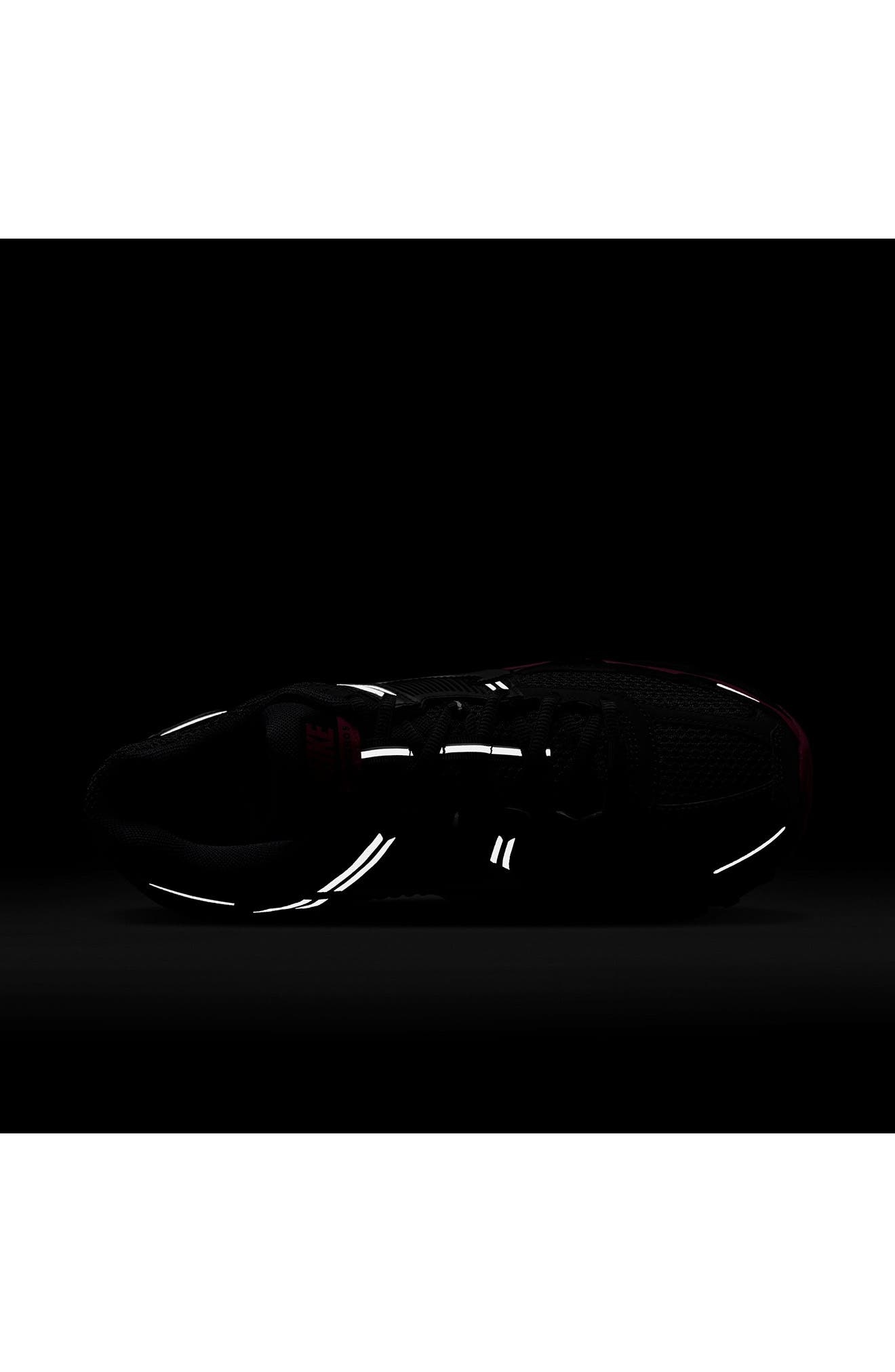 Nike Zoom Vomero 5 Sneaker in 004 Black/metplt at Nordstrom - 8