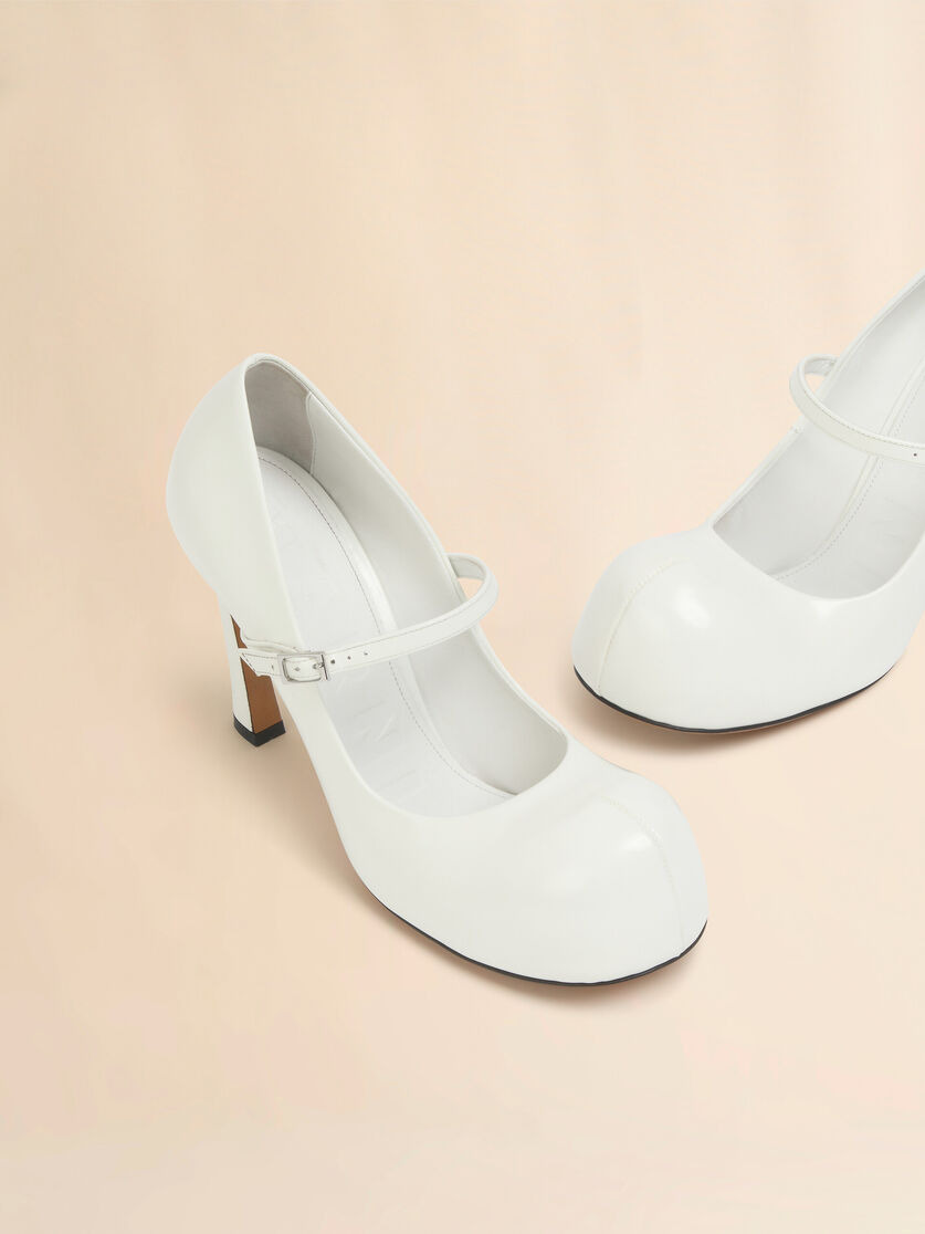 WHITE LEATHER NEW WAVE MARY JANE PUMP - 5