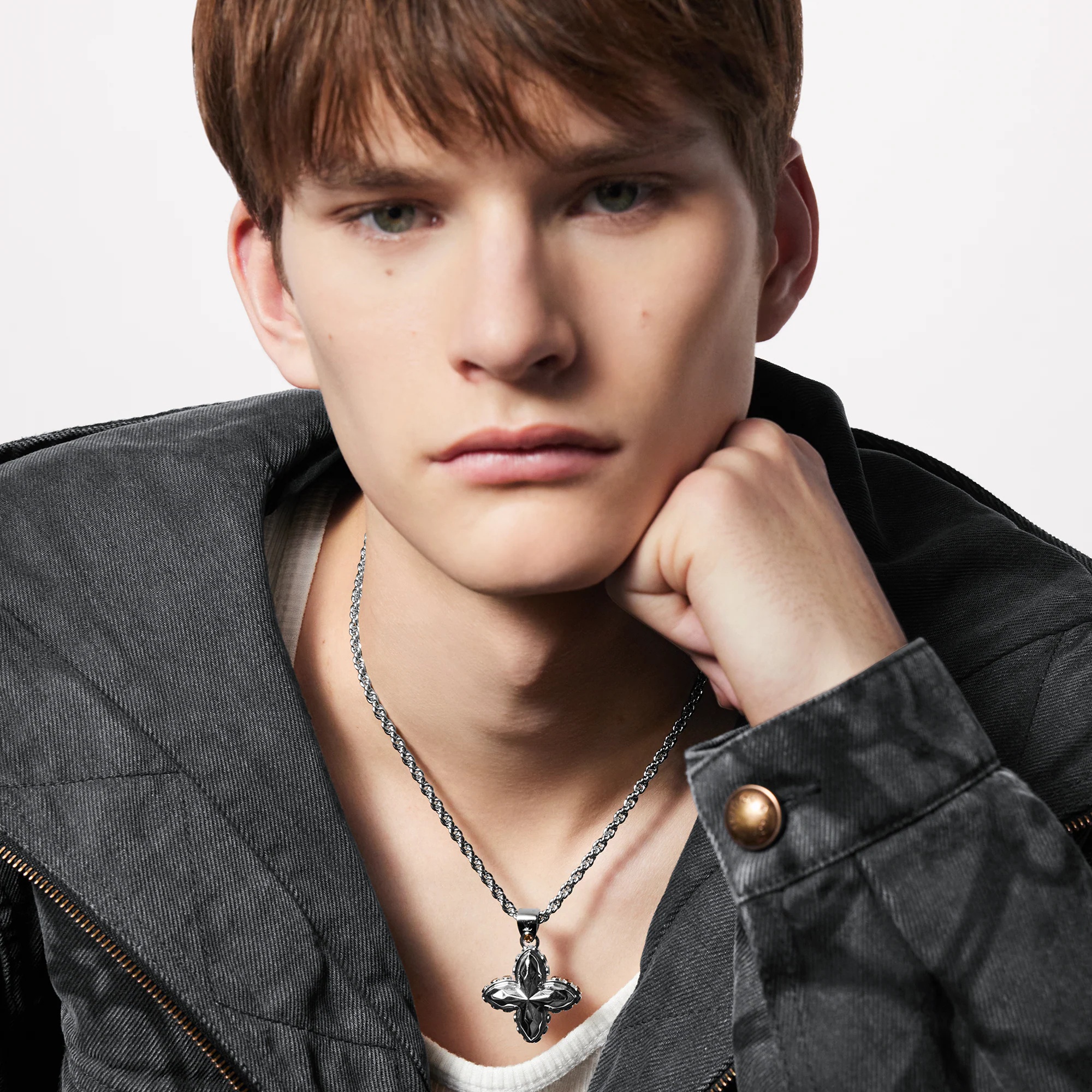 LV Flower Studs Pendant - 5