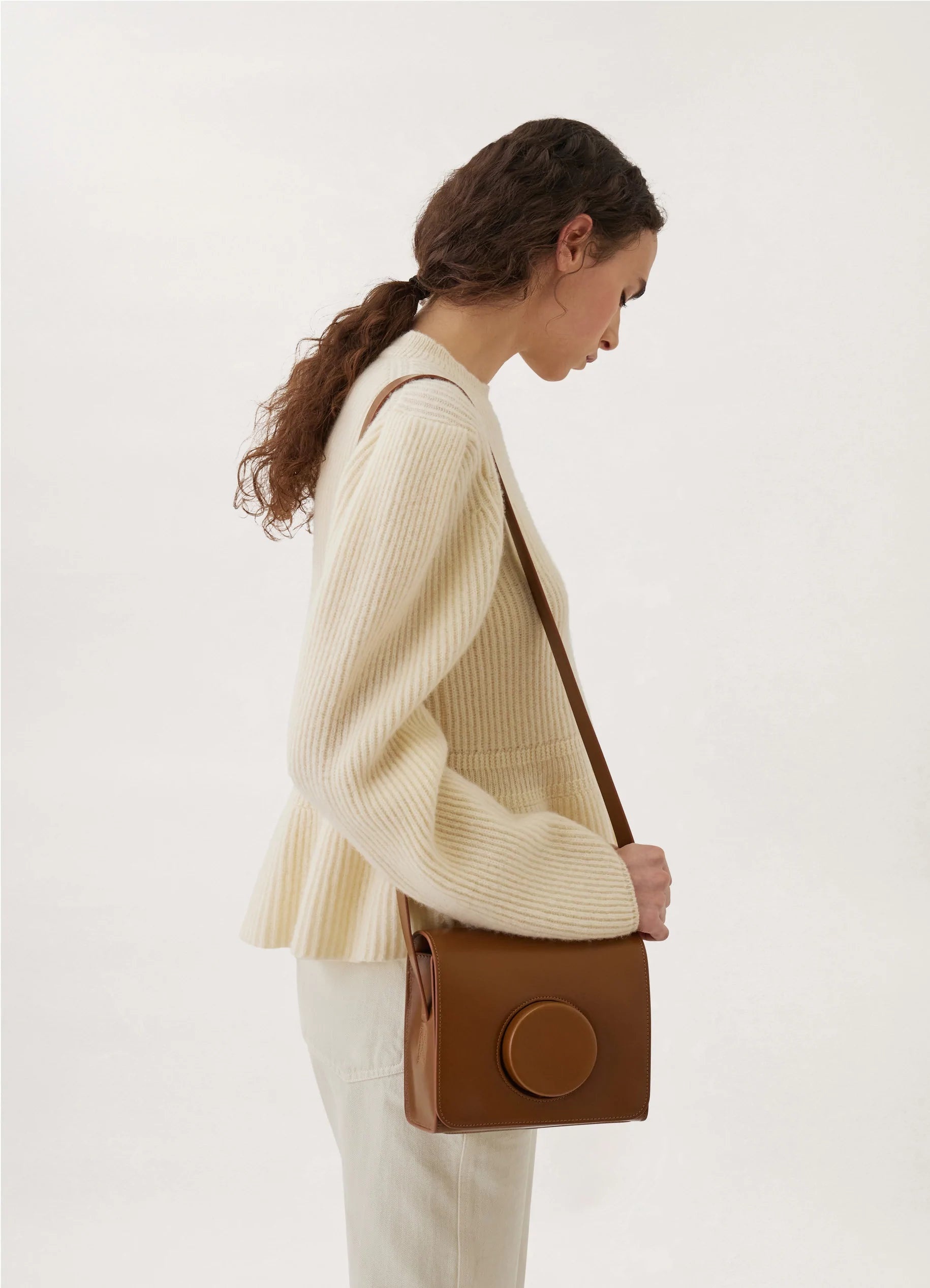 CAMERA BAG
VEGETABLE TANNE - 2