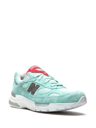 New Balance 992 Kithmas low-top sneakers outlook