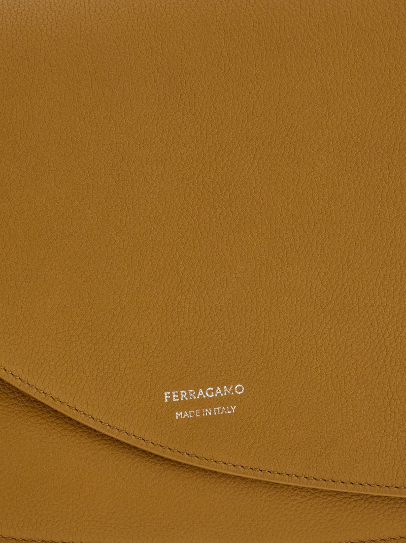 Fiamma crossbody bag (M) 7