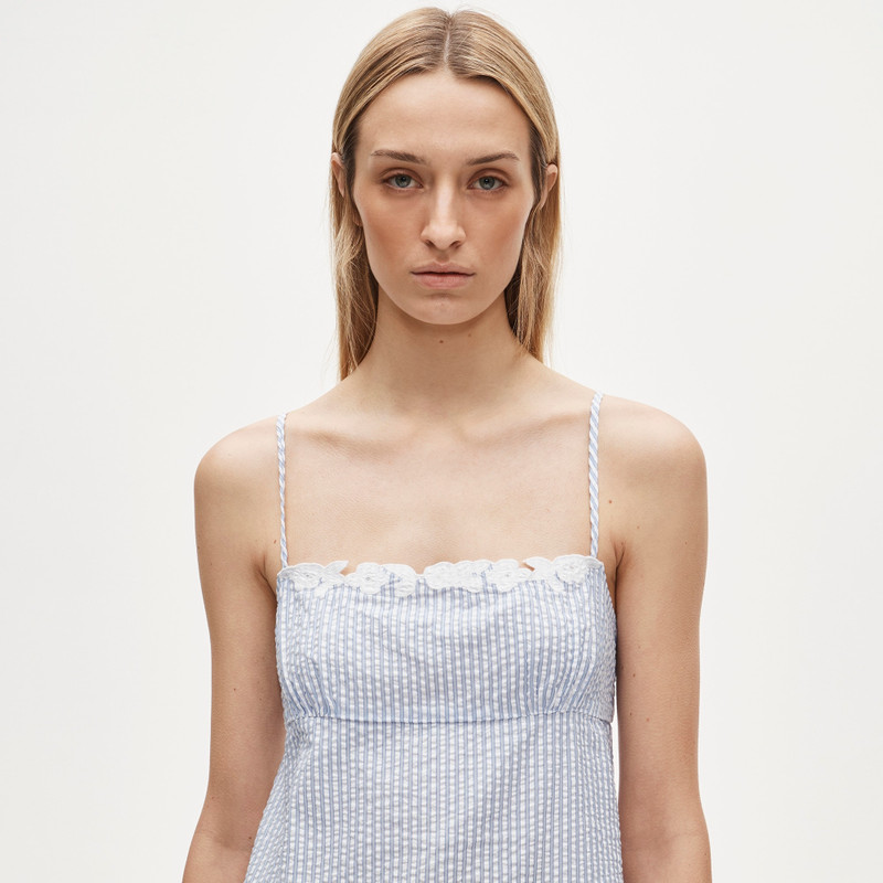 Lace-trim nightgown in seersucker 3