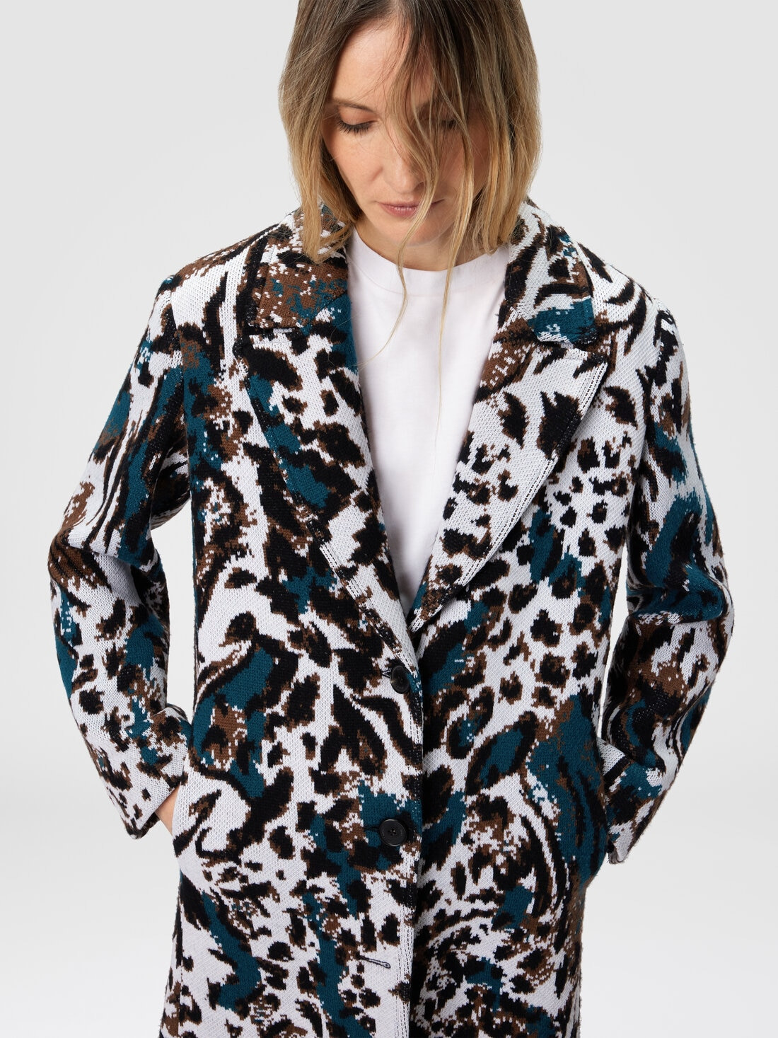 Long Single-Breasted Coat with Animalier Pattern - 5
