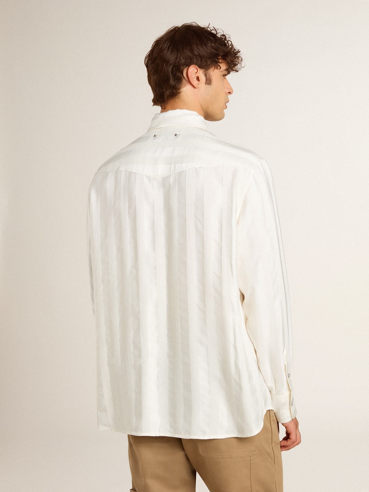 Men’s oversized worn-white shirt with vertical stripes - 4