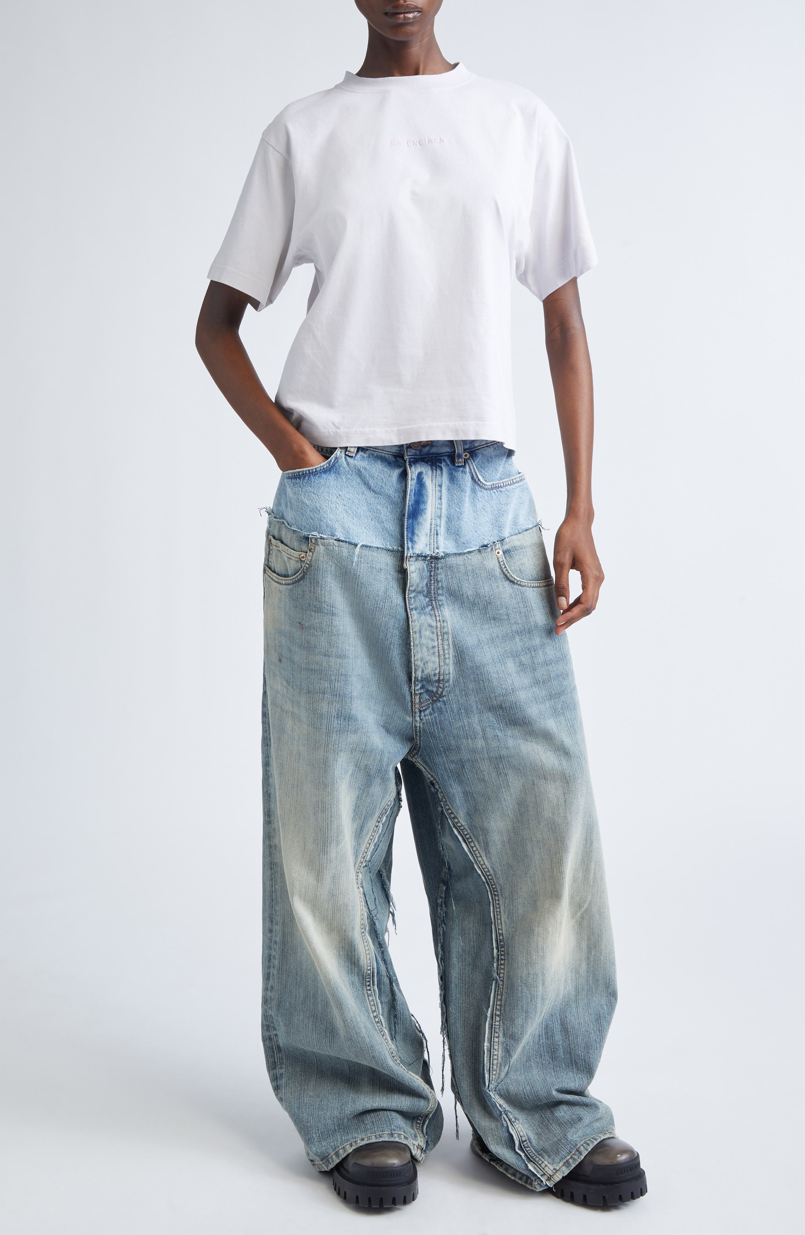 Balenciaga Medium Fit Embroidered Logo Graphic T-Shirt in Dirty White/Baby Pink at Nordstrom - 2