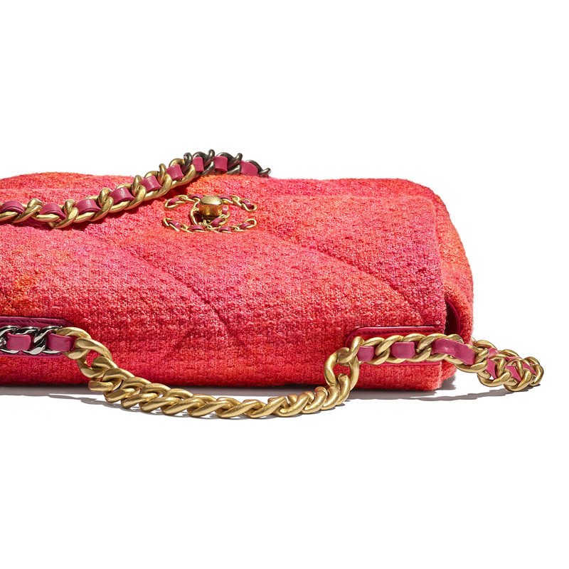 CHANEL 19 Flap Bag 4