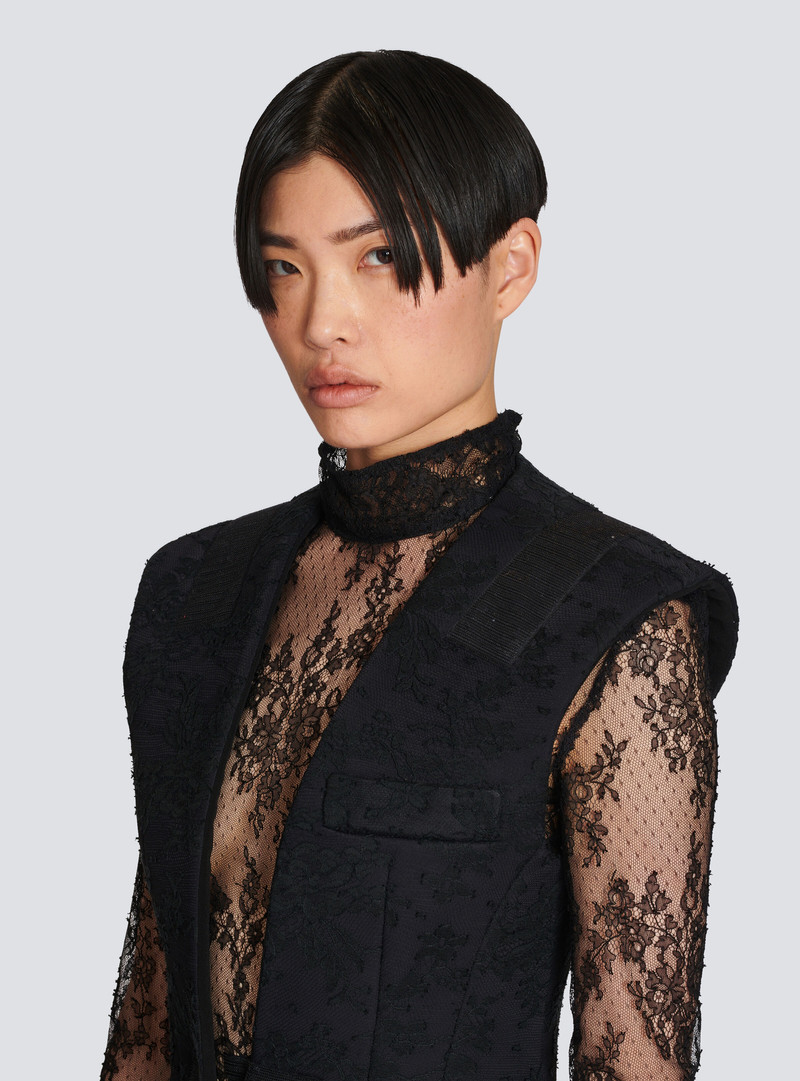 Sleeveless cotton lace blazer 9