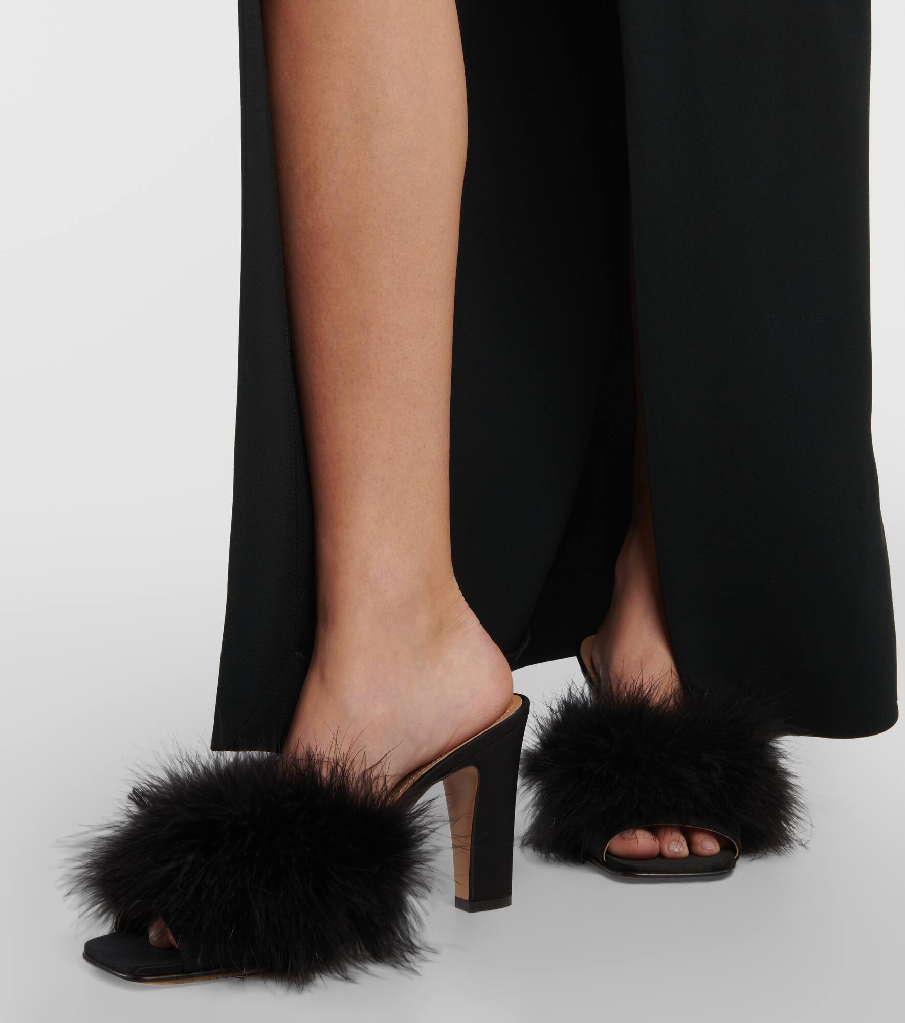 Feather-embellished mules - 4