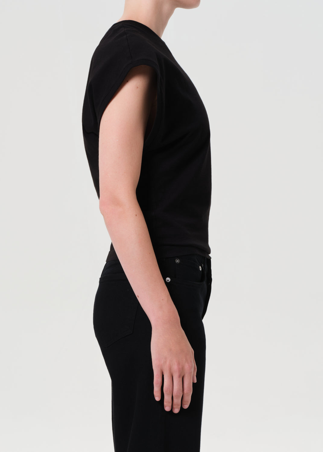 MEG TEE IN BLACK - 3