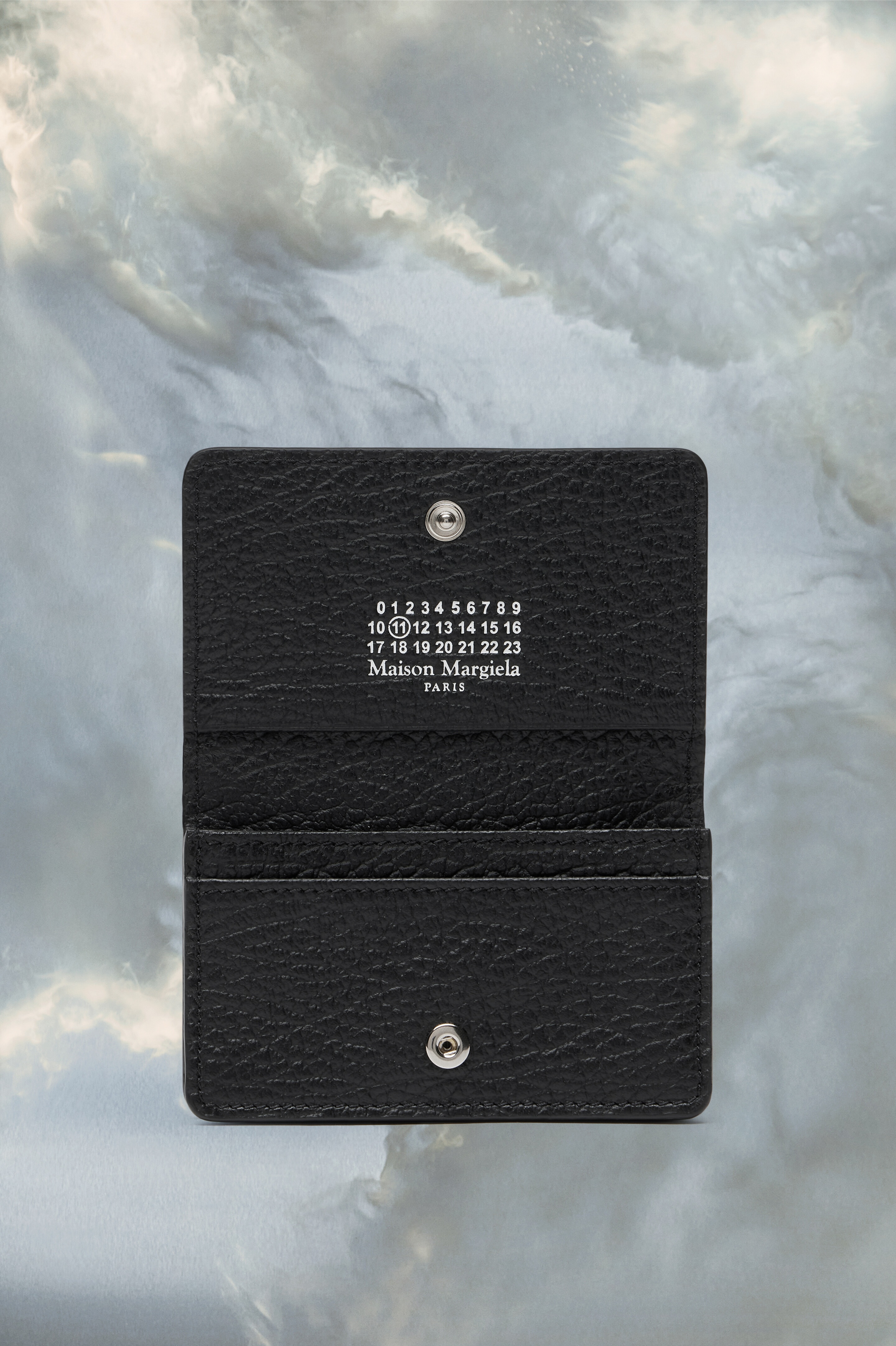 Four stitches card holder - 4