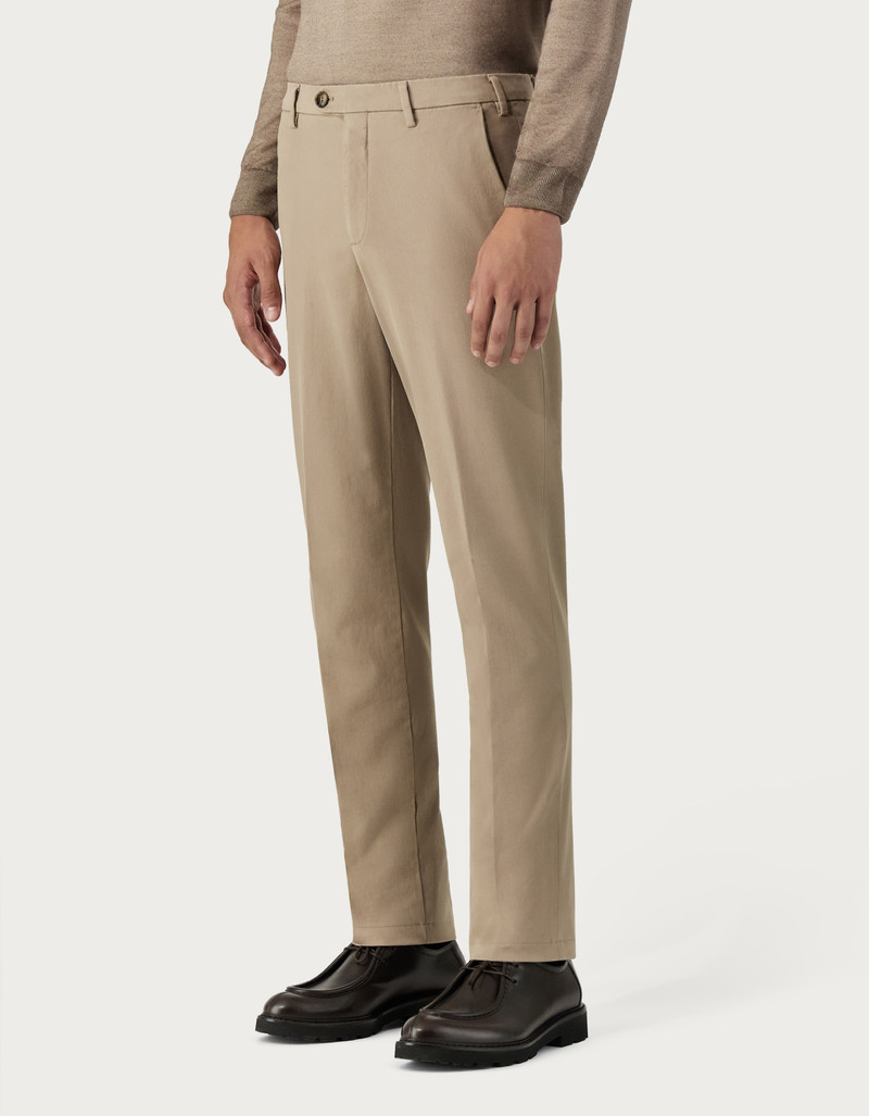 CHINOS IN GARMENT-DYED CAMEL TWILL 3