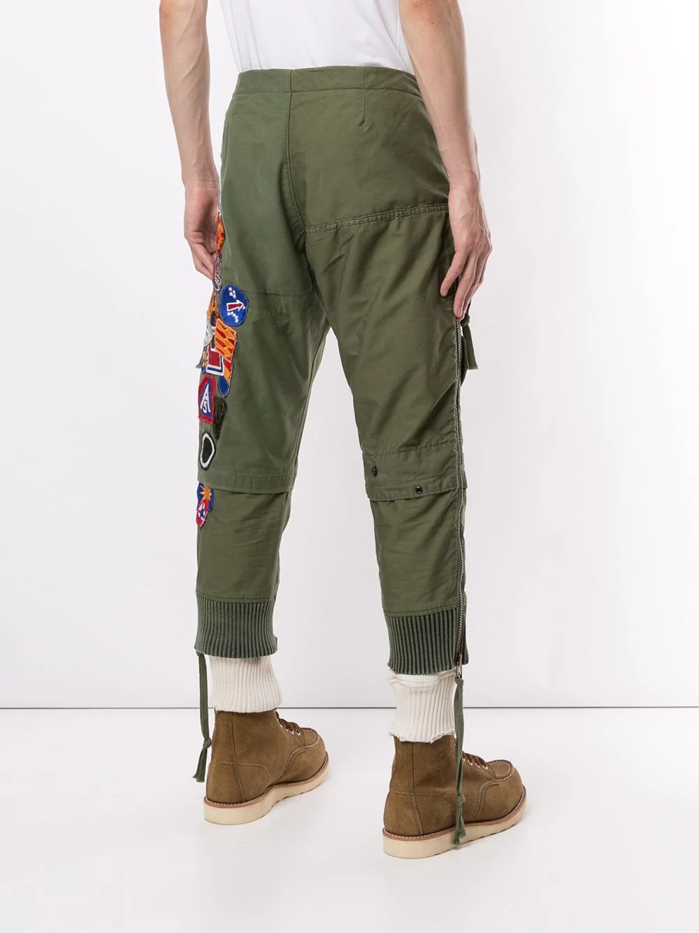 badge embroidered cargo trousers - 4