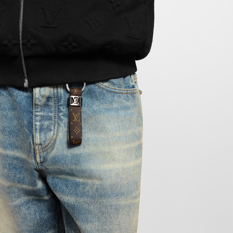 LV Dragonne key holder 3