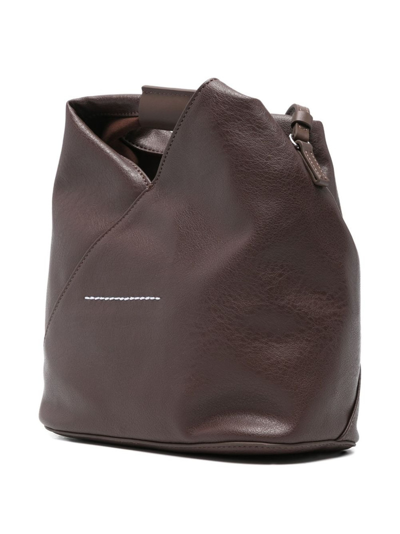 diagonal-seam shoulder bag 3