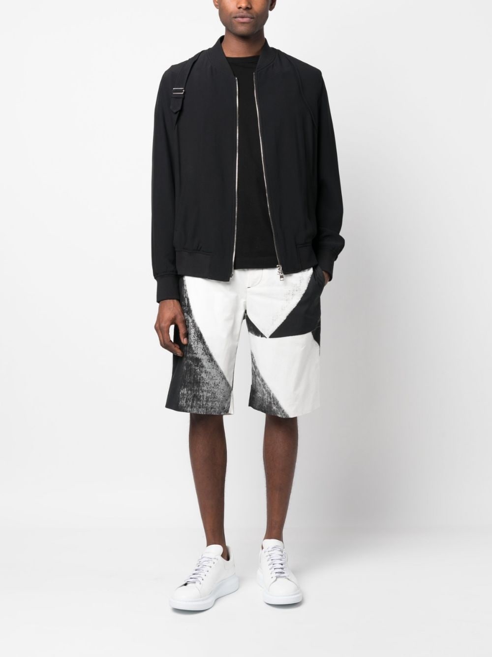 abstarct-print cotton Bermuda shorts - 2