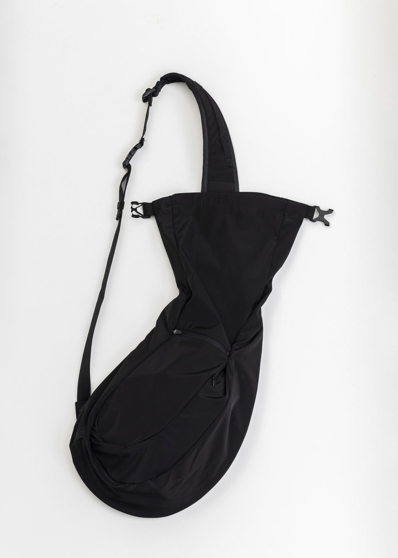 HYEIN SEO スリングバッグ Hyein Seo Sling Bag W/ Key Ring - Ivory | Garmentory