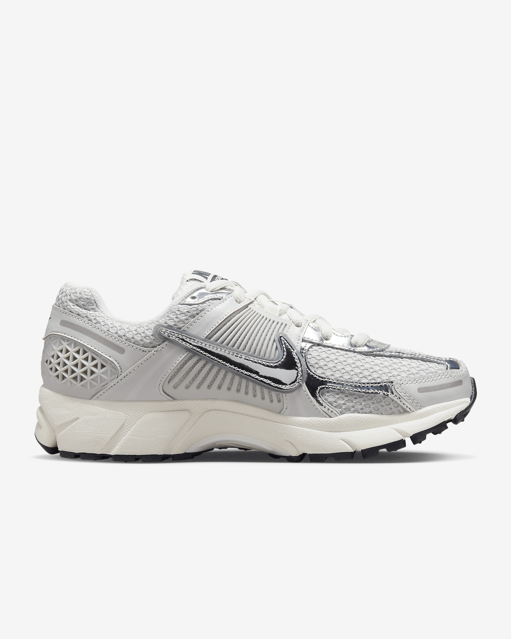 Nike Zoom Vomero 5 Women's Shoes - 4