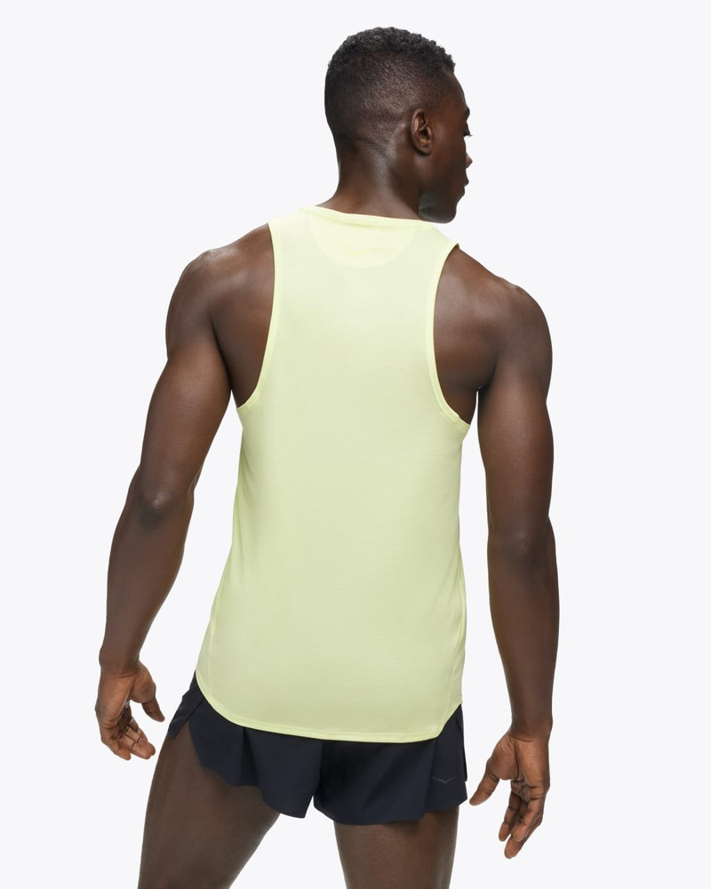 HOKA Men's Glide Singlet outlook