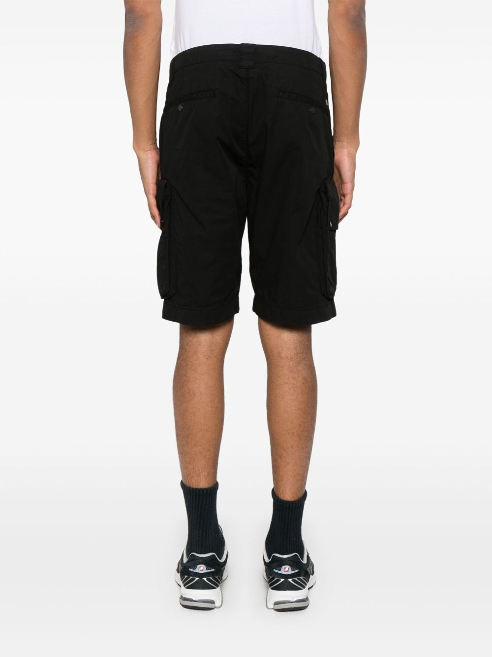 Lens-detail cargo shorts - 4